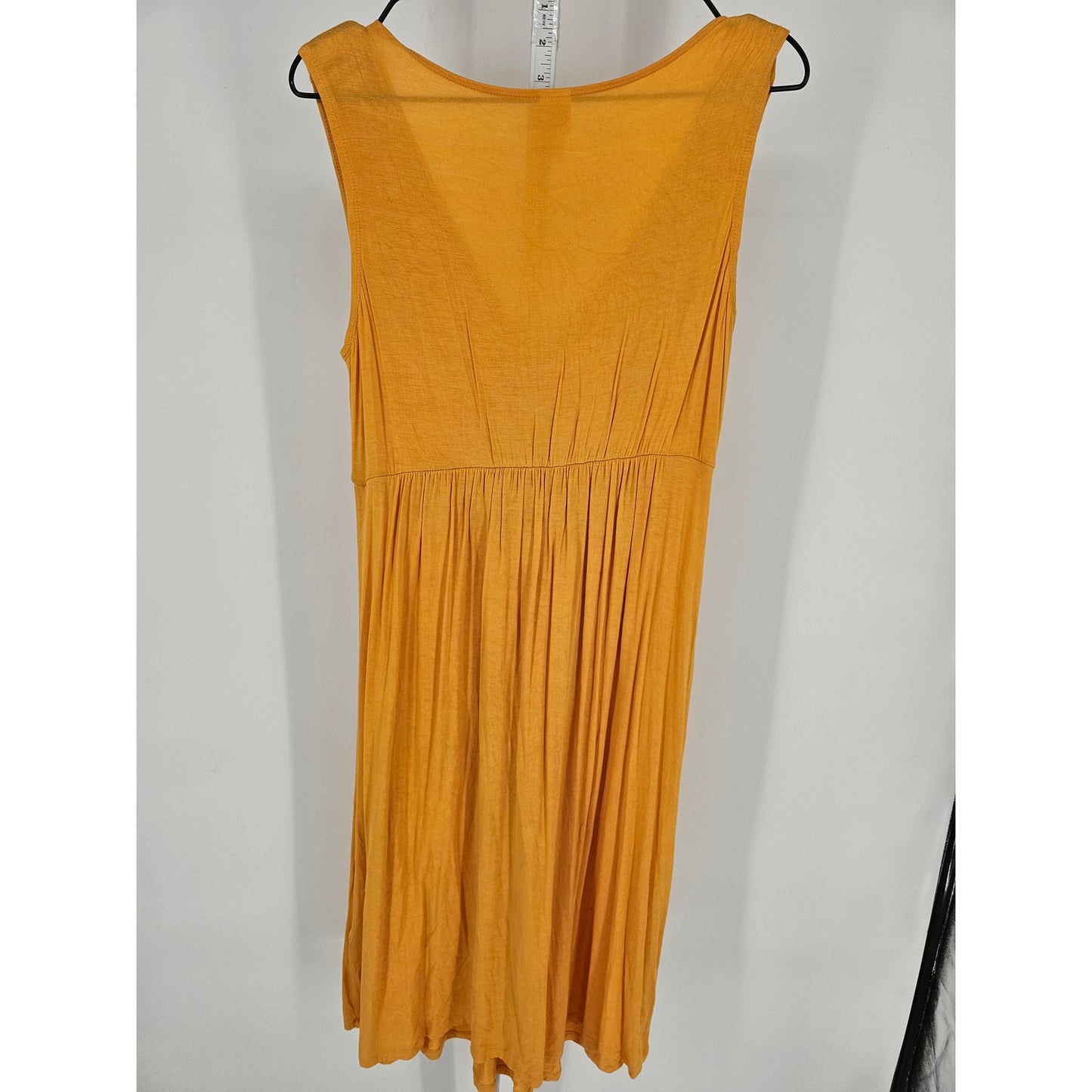 Sangria Womens Sz M Midi Length V Neck Dress Gold Sleeveless Crochet Detail