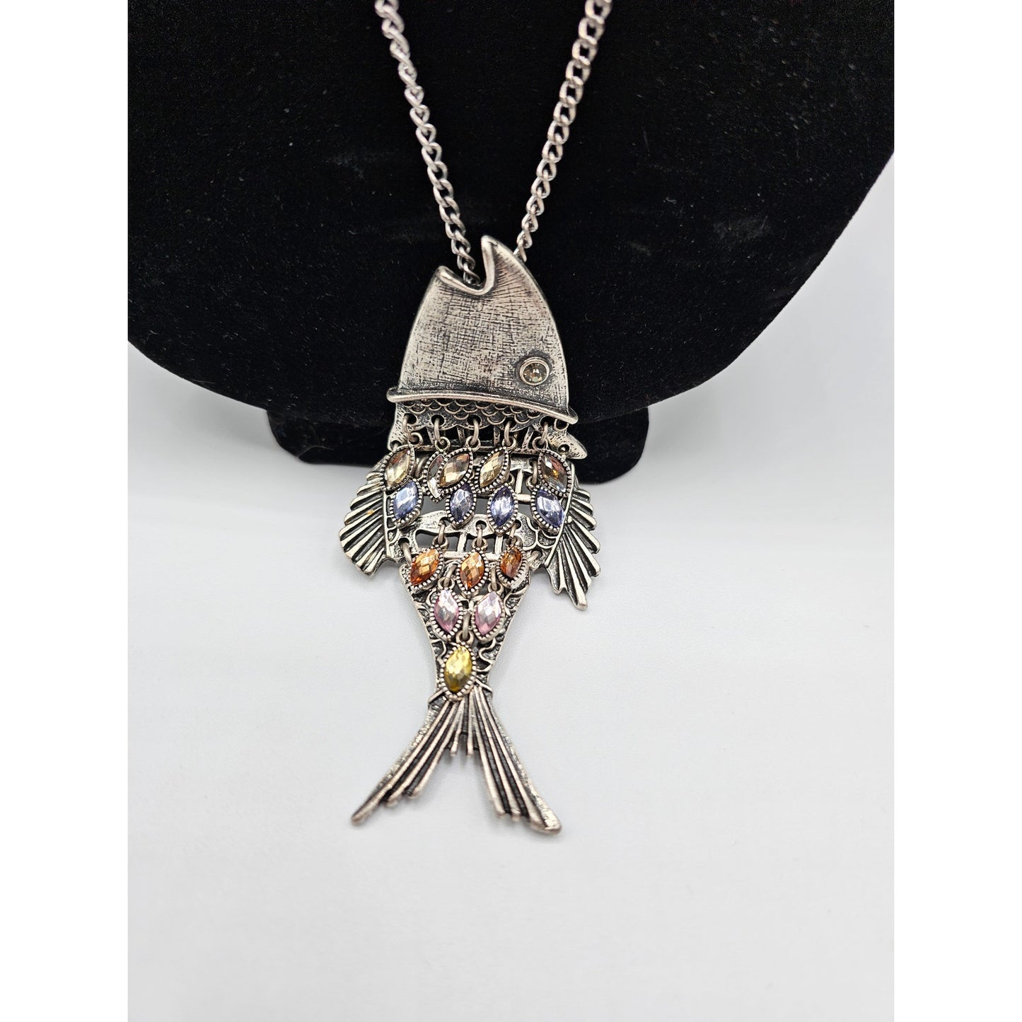 Vintage Fish Pendant Style Necklace Silver Tone Chain Inlay Stones