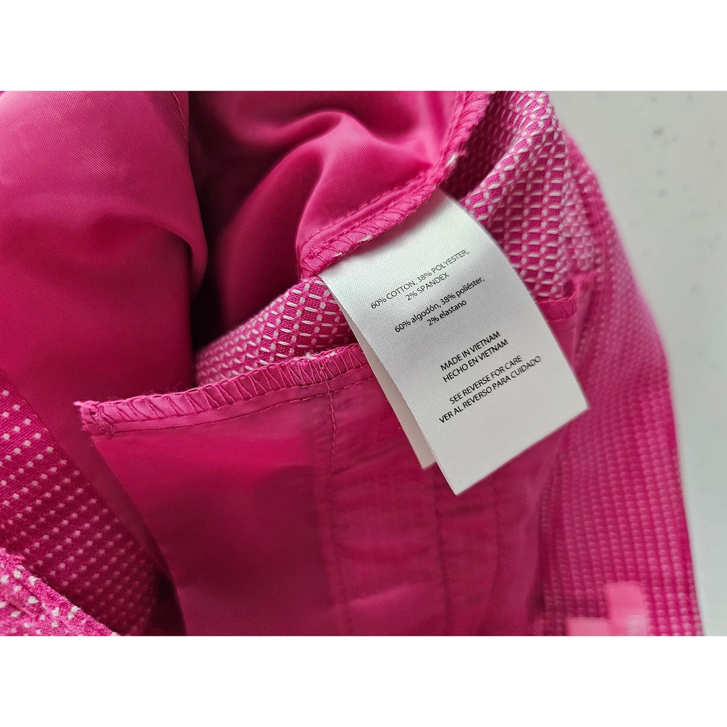 Isaac Mizrahi Womens Sz 4 Pink and White Polka Dot Chino Shorts Cotton Blend