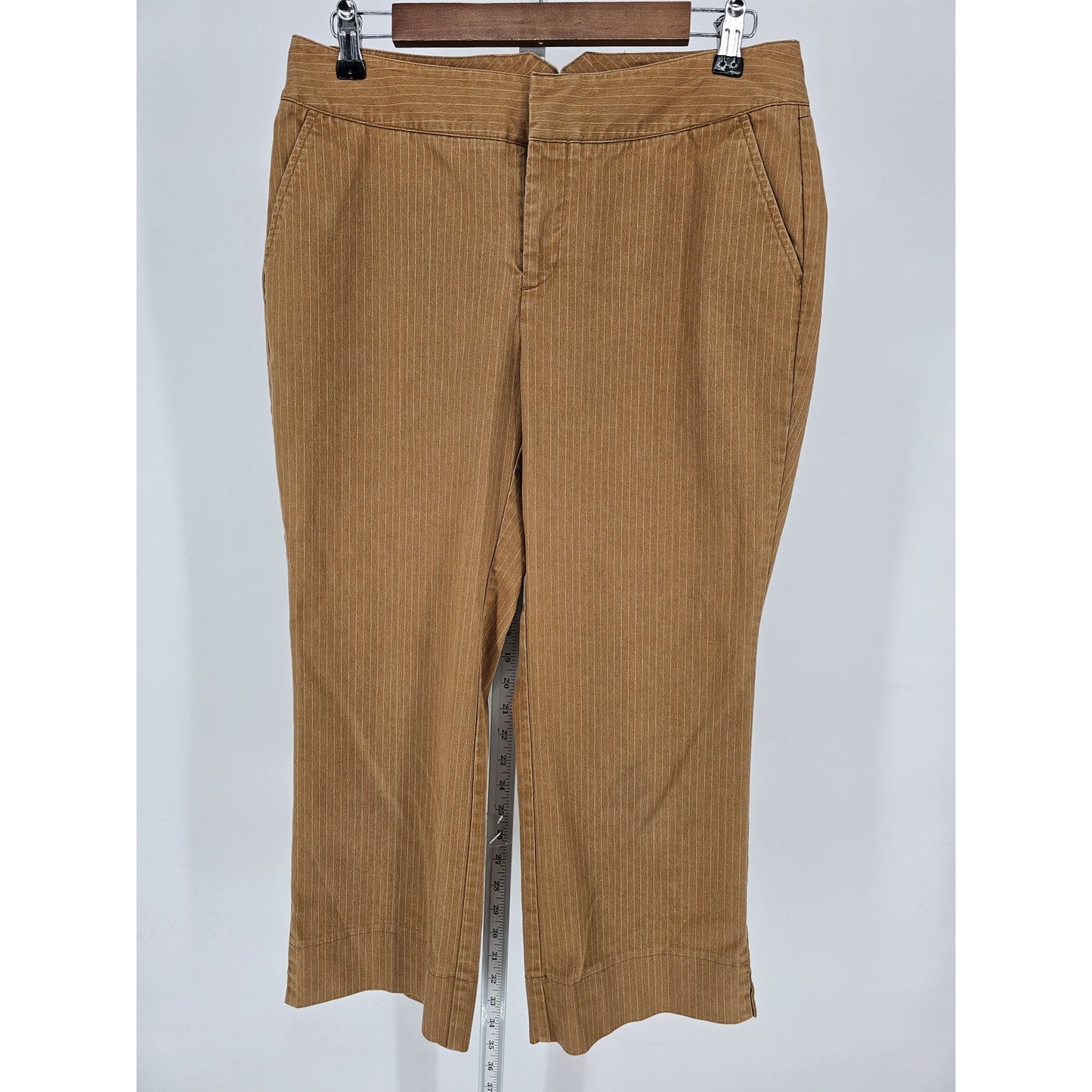 Dockers Stretch Womens Sz 12 Cropped Dress Pants Beige Pinstripe Straight Leg