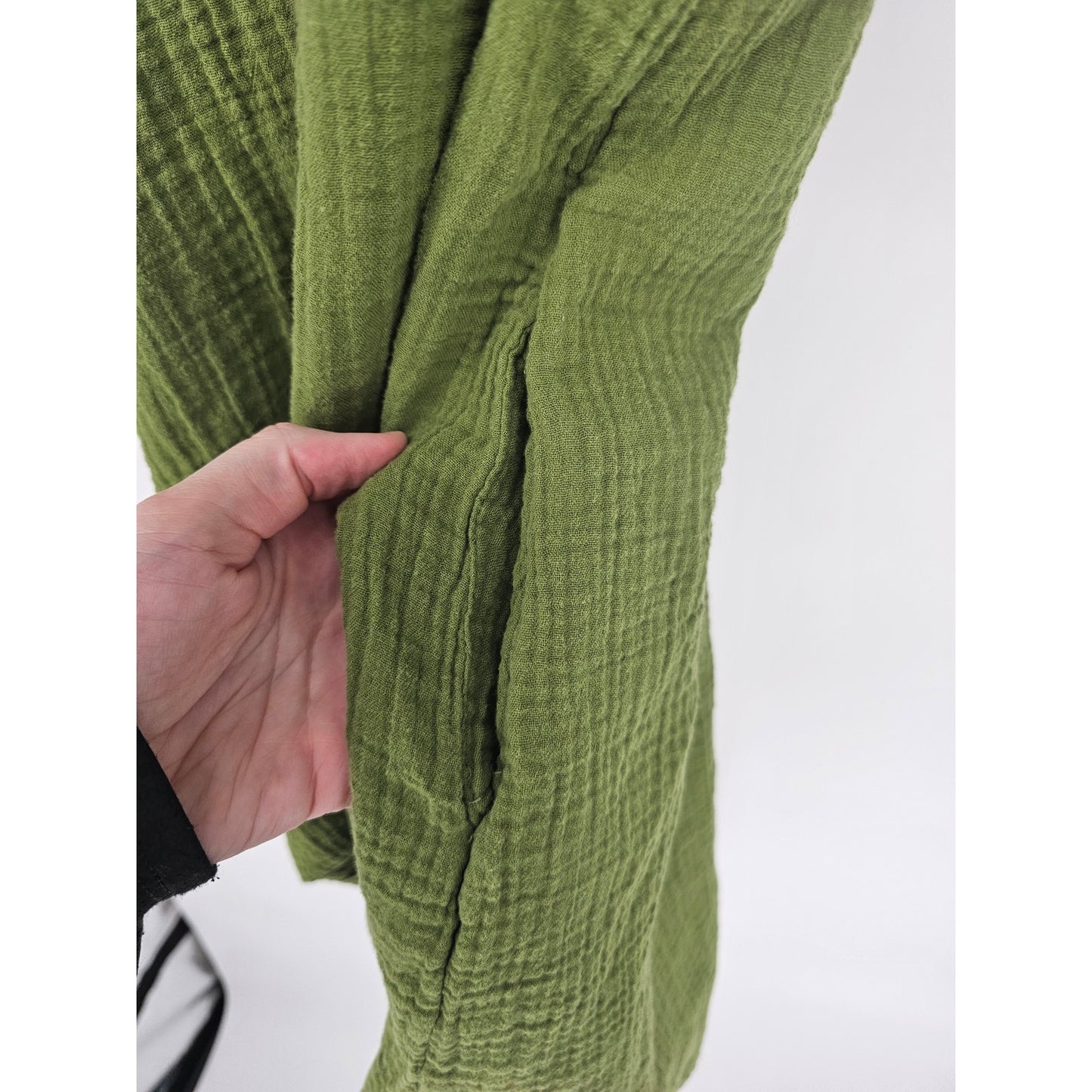 Universal Threads Womens Sz XS Knee Length Green Dress Gauzy Short Sleeve