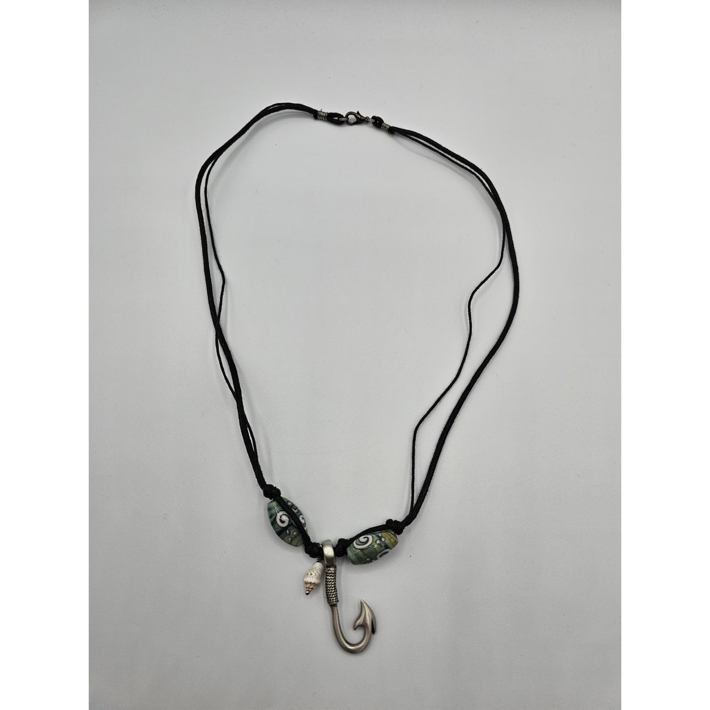 Vintage Y2K Rolled Rope Pendant Necklace Silver Tone Fish Hook Beaded Nautical