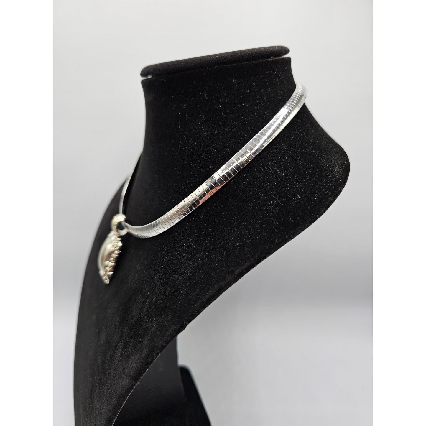 Vintage 1990s Pendant Style Silver Tone Necklace Square Pendant