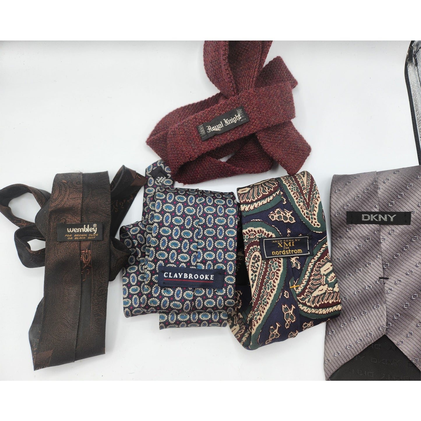 Large Lot of 12 Mens Vintage Ties Neckties Nordstrom Wembley Royal Knight Etc