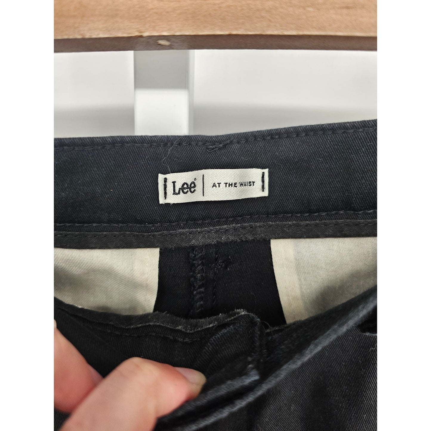 Lee Womens Sz 8 At The Waist Straight Leg Jeans Black Cotton Blend