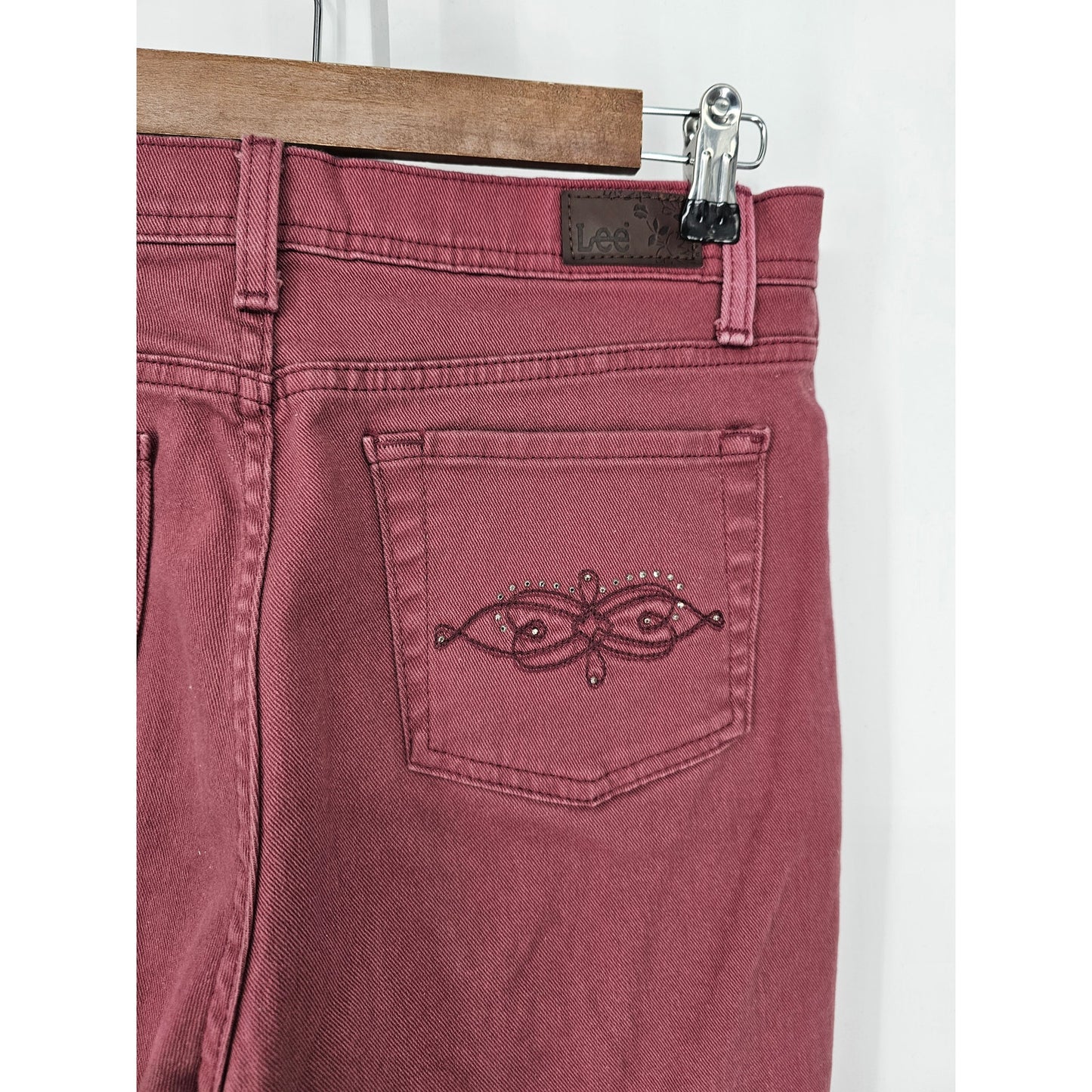 Lee Classic Fit Womens Sz 10P Petite Slim Leg Jeans Dark Blush Pink