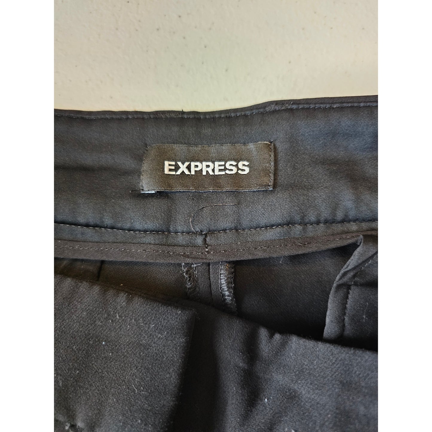 Express Womens Sz M Classic Straight Leg Black Dress Pants