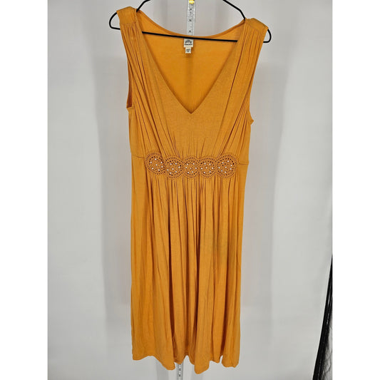 Sangria Womens Sz M Midi Length V Neck Dress Gold Sleeveless Crochet Detail