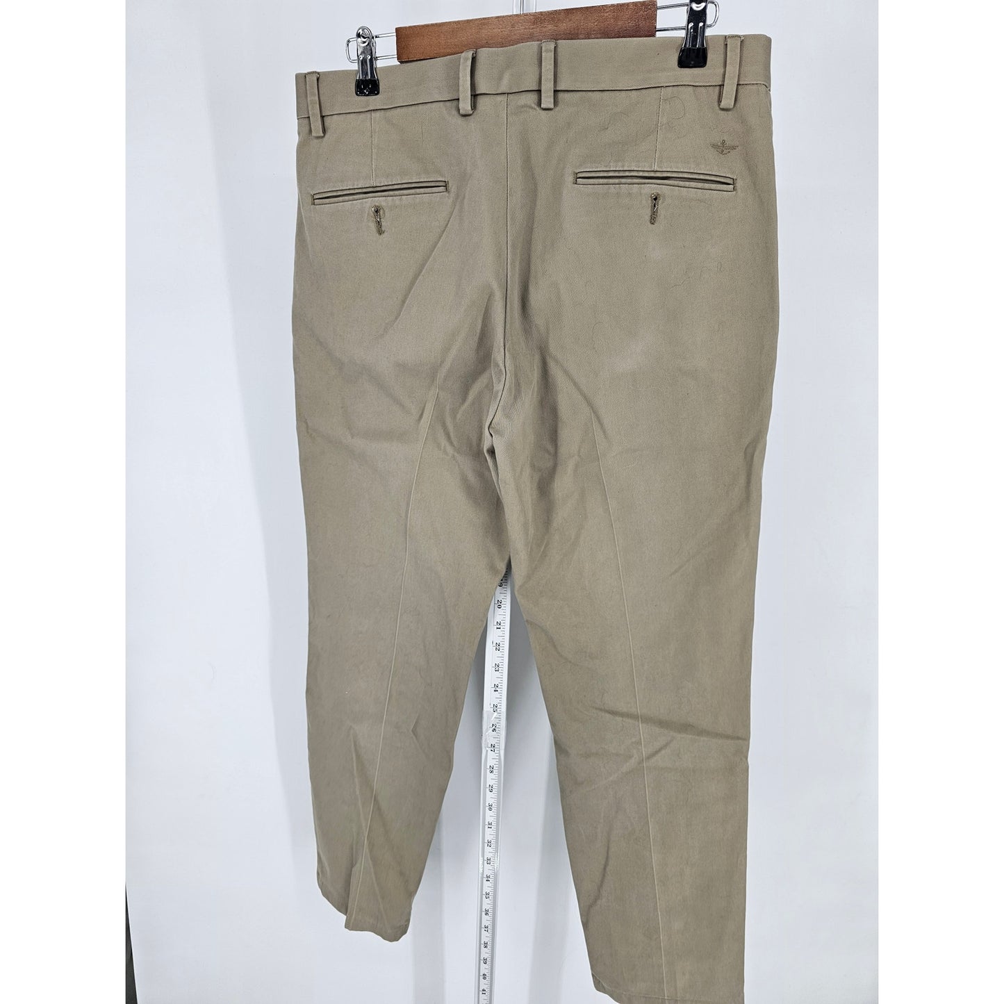 Dockers Mens Sz 34x30 Slim Tapered Leg Dress Pants Light Beige