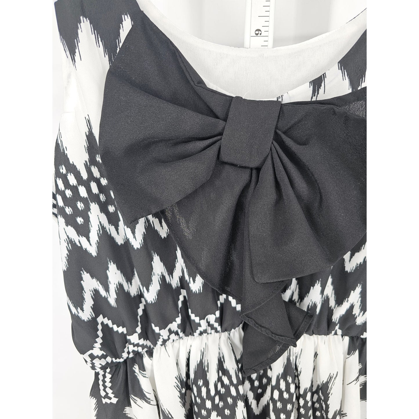 Rewind Womens Sz M Above Knee Sleeveless Cocktail Dress Black White Bow Back