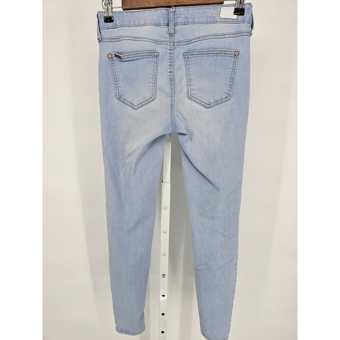 Celebrity Pink Womens Sz 27 Light Wash Blue Jeans Skinny Stretch