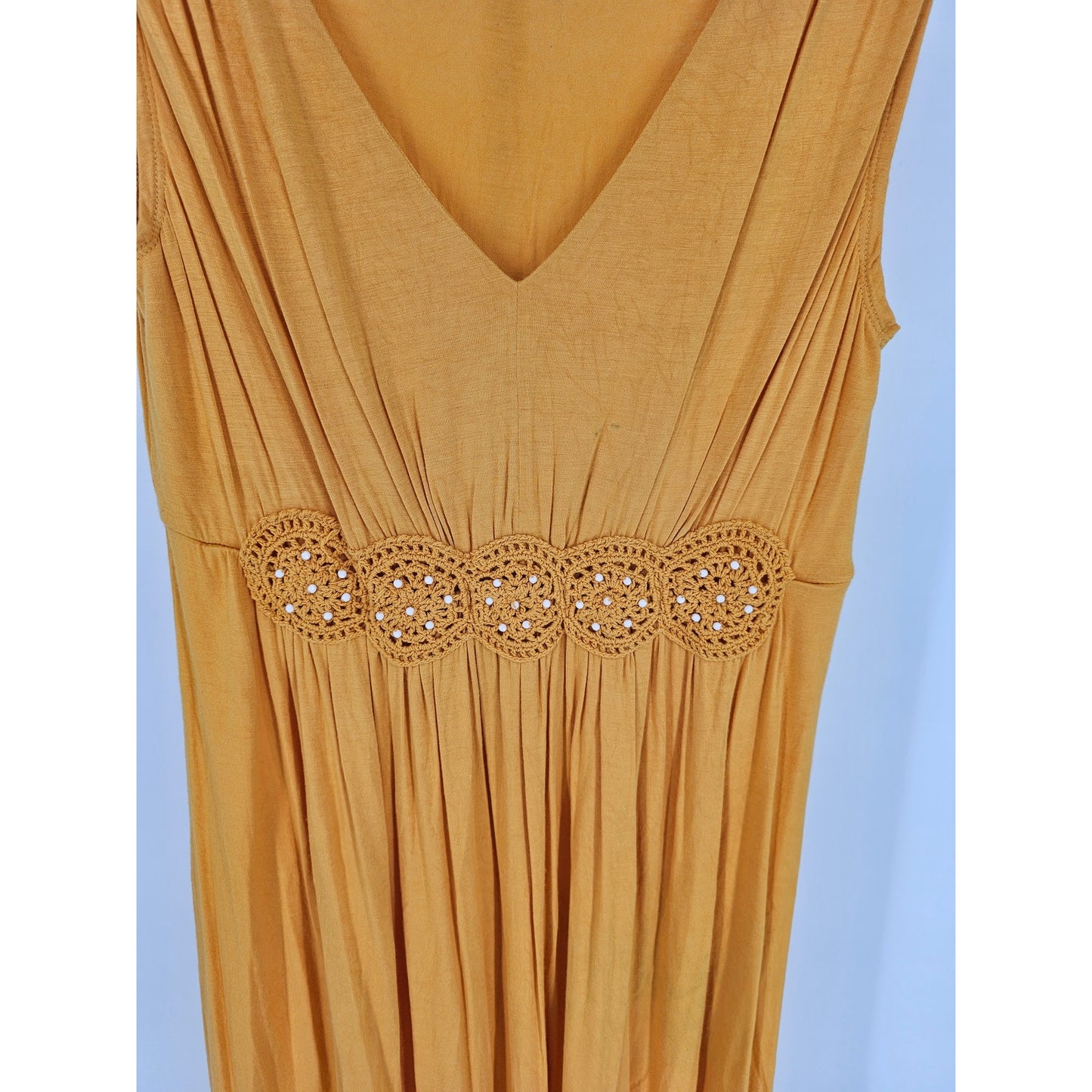 Sangria Womens Sz M Midi Length V Neck Dress Gold Sleeveless Crochet Detail
