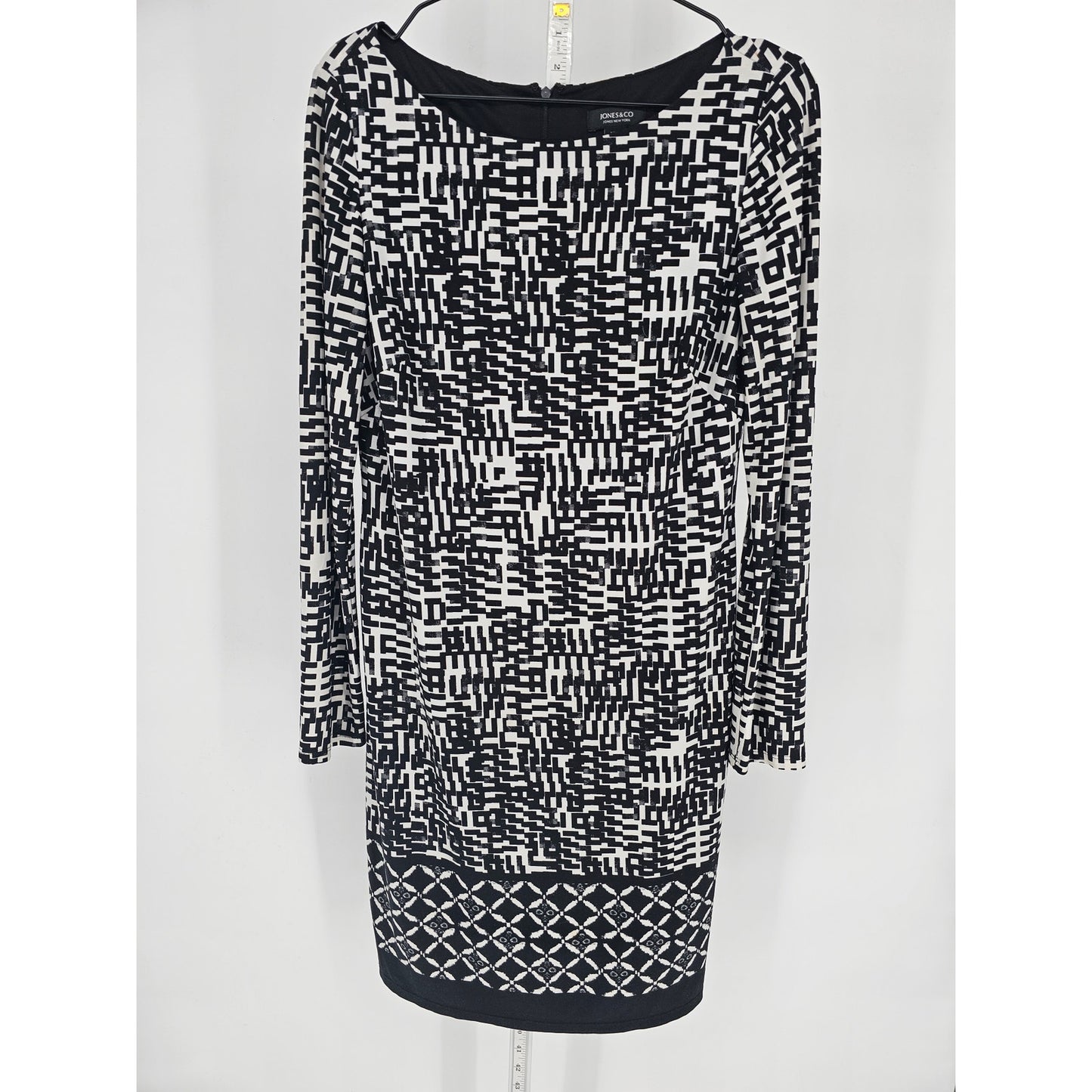 Jones New York Womens Sz 8 Knee Length Long Sleeve Dress Black White Abstract