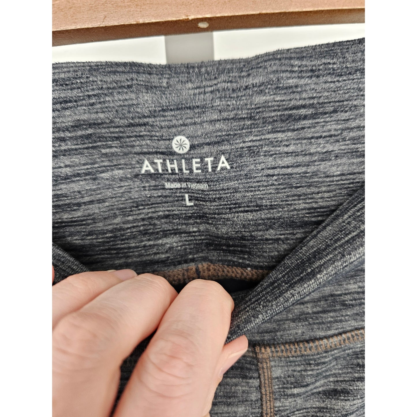 Athleta Womens Sz L Cozy Drifter Ankle Compression Leggings Gray Side Pocket