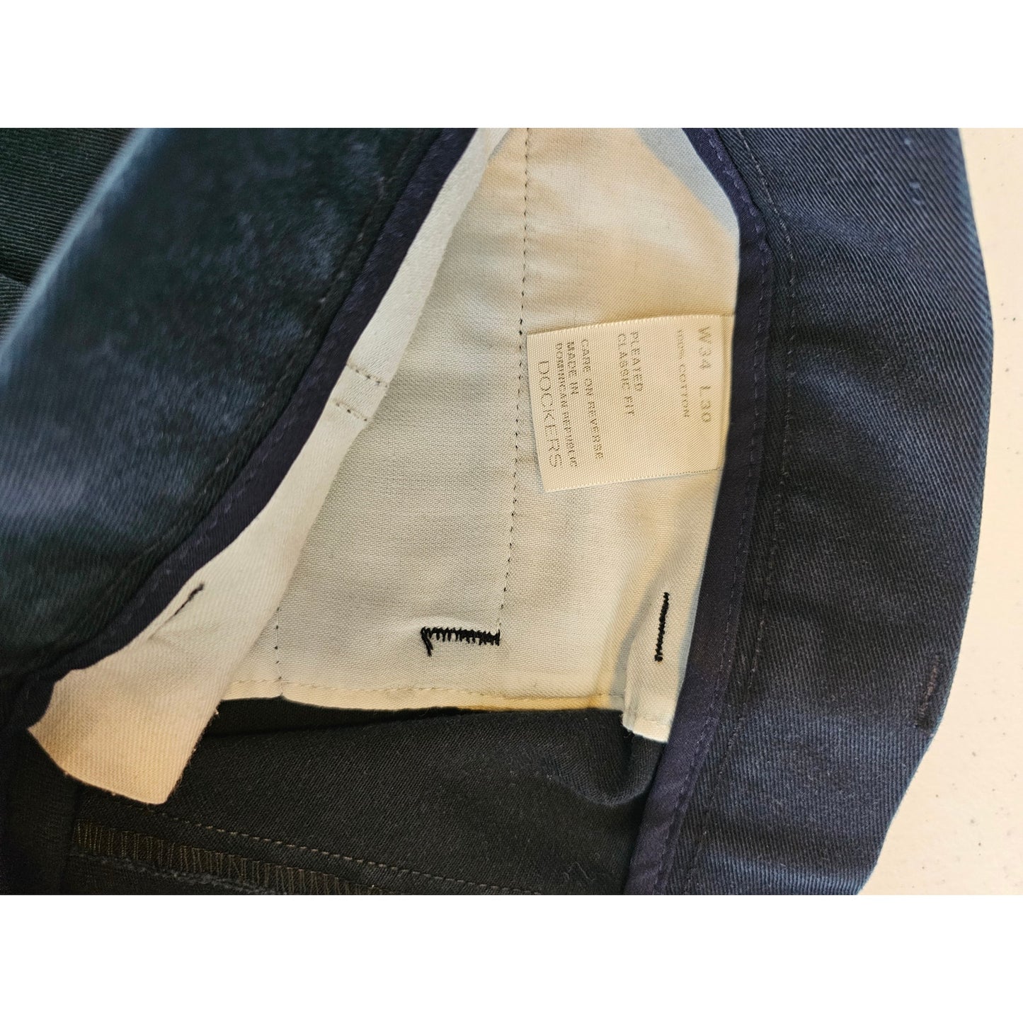 Vintage 1990s Dockers Mens Sz 34x30 Pleated Front Dress Pants Black Straight Leg