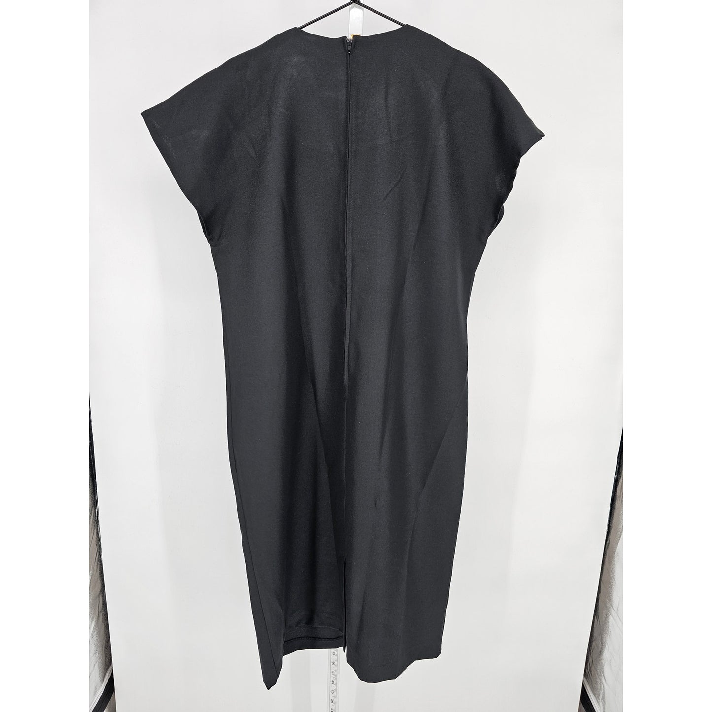 Vintage 1960s Tina Barrie Womens Sz 12 Knee Length Sheath Dress Solid Black