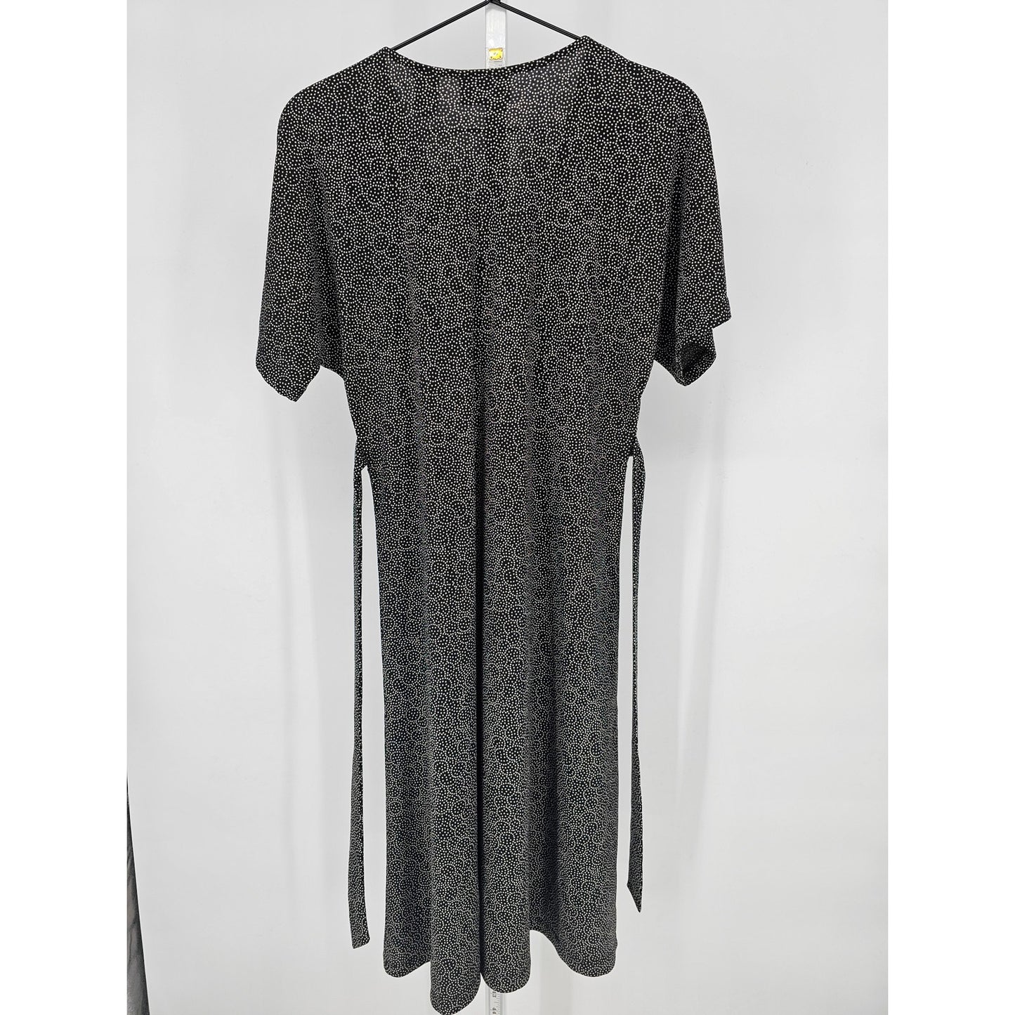 New York & Company Womens Sz M Knee Length Career Dress Black Tan Short Sleeve