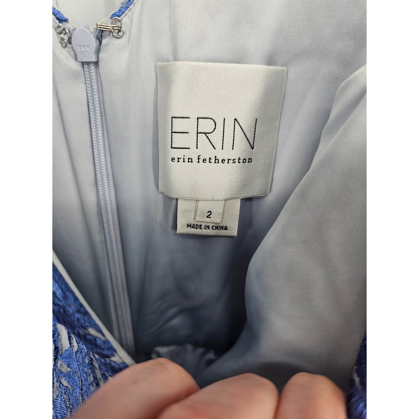 Erin Featherstone Womens Sz 2 Sleeveless Formal Dress Blue Lace Overlay Knee