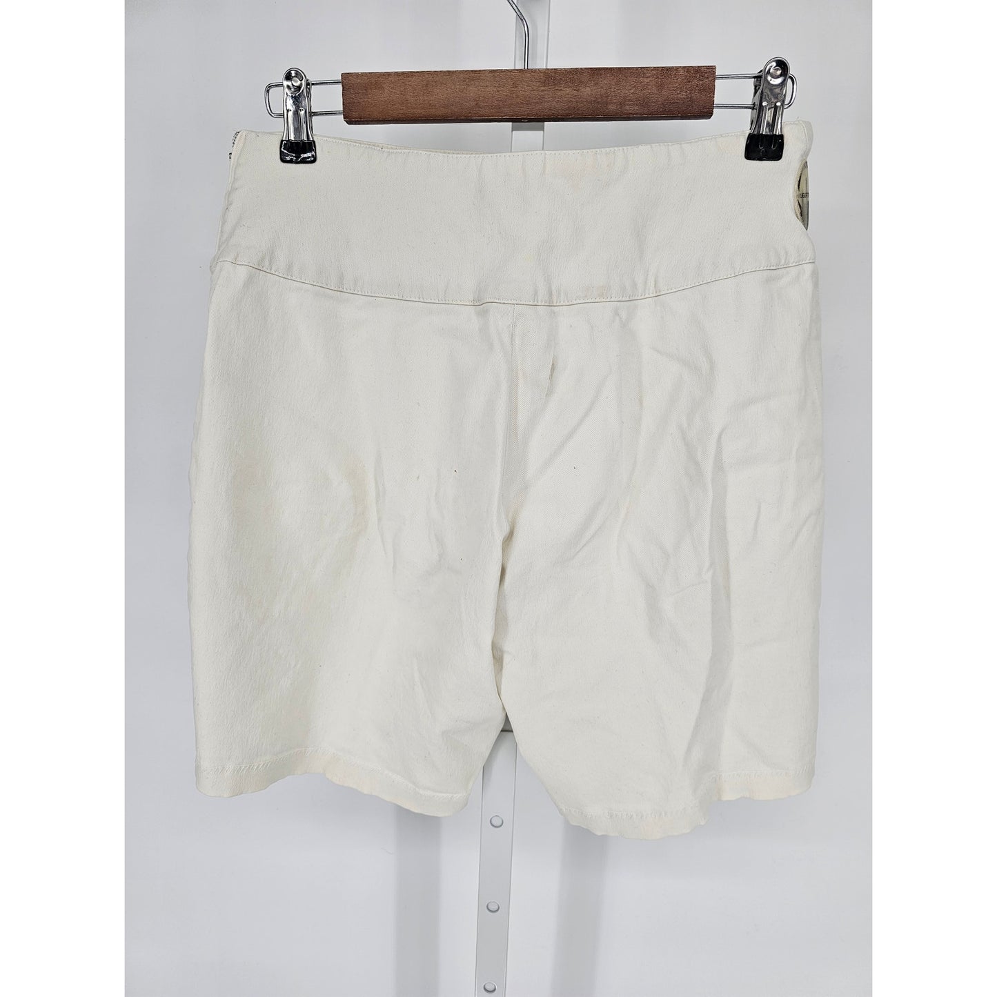 Vintage MTM Mugglers Trademark Womens Sz M Pull On Shorts Cream White