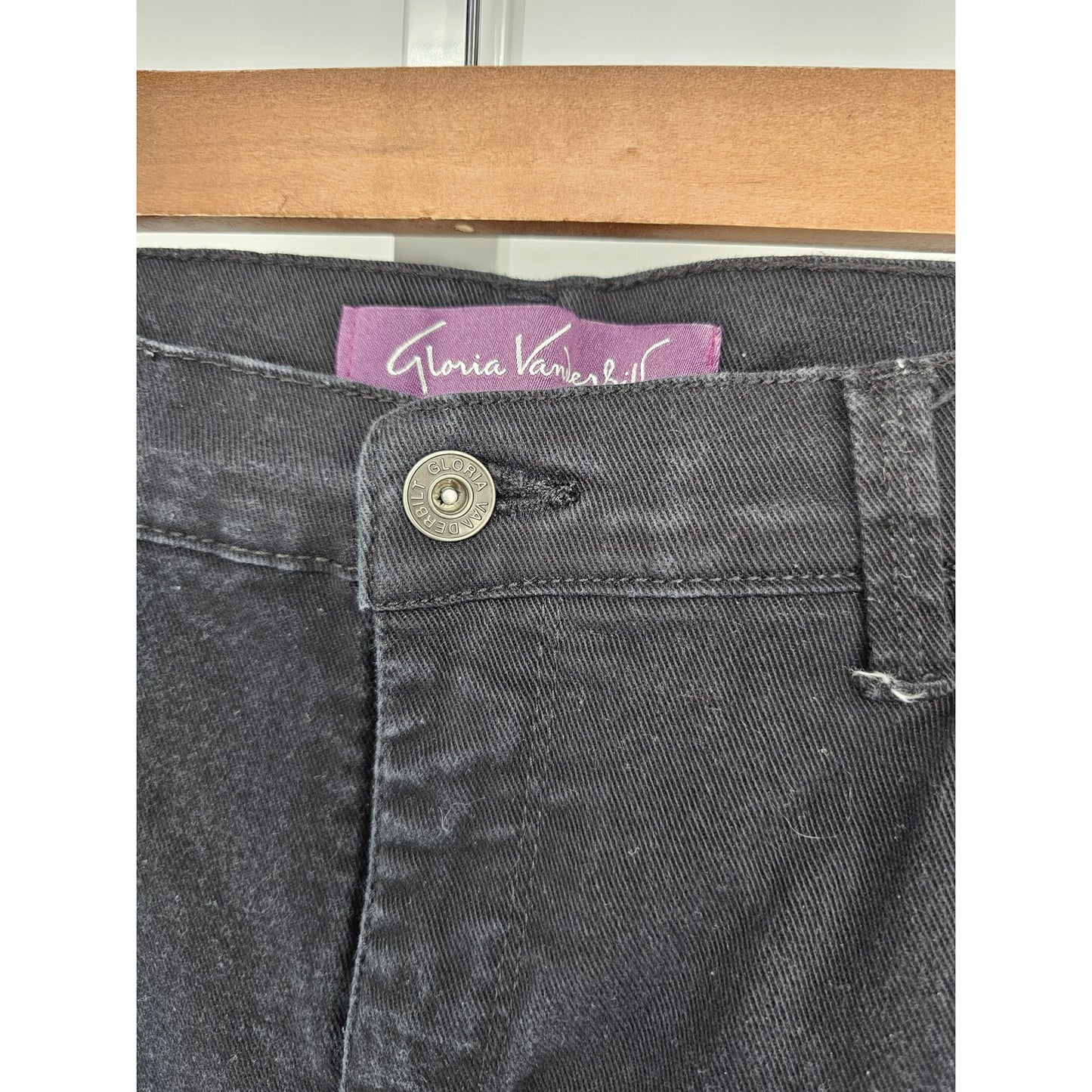 Gloria Vanderbilt Amanda Fit Womens Sz 8 Capri Jeans Black