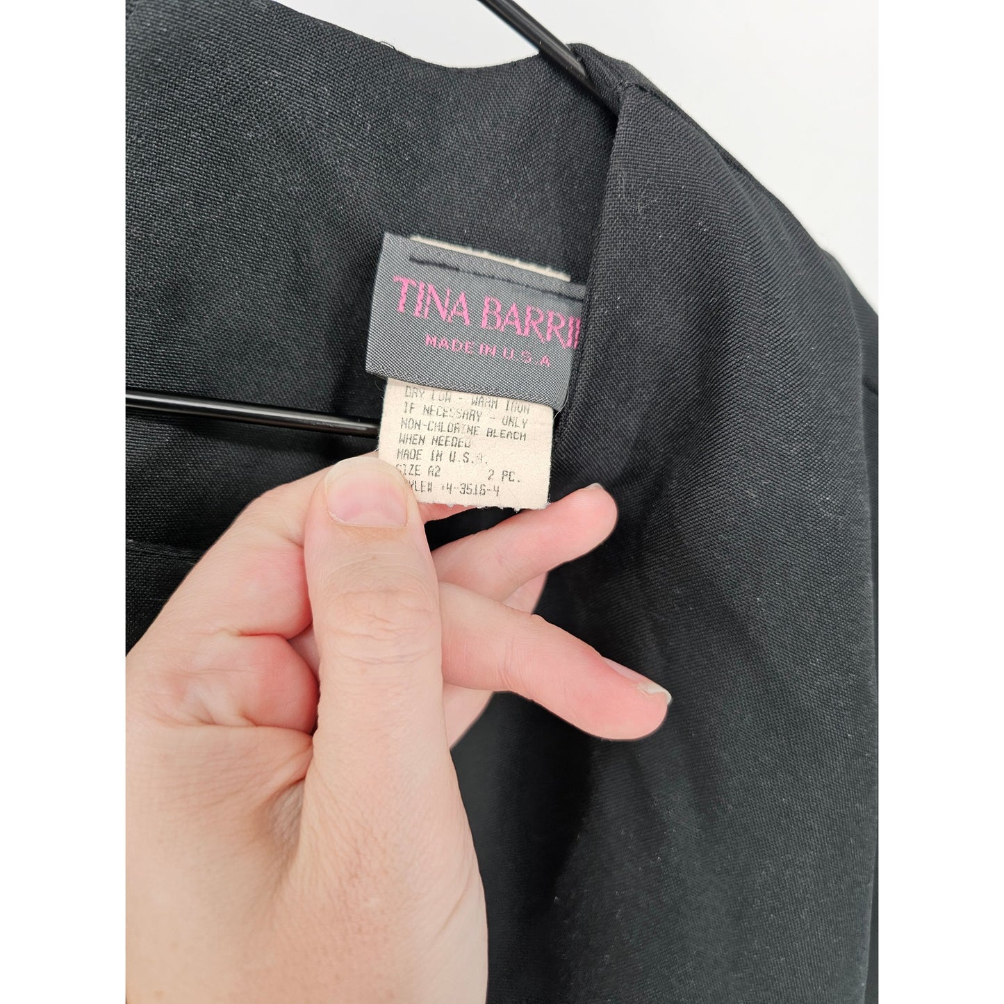 Vintage 1960s Tina Barrie Womens Sz 12 Knee Length Sheath Dress Solid Black