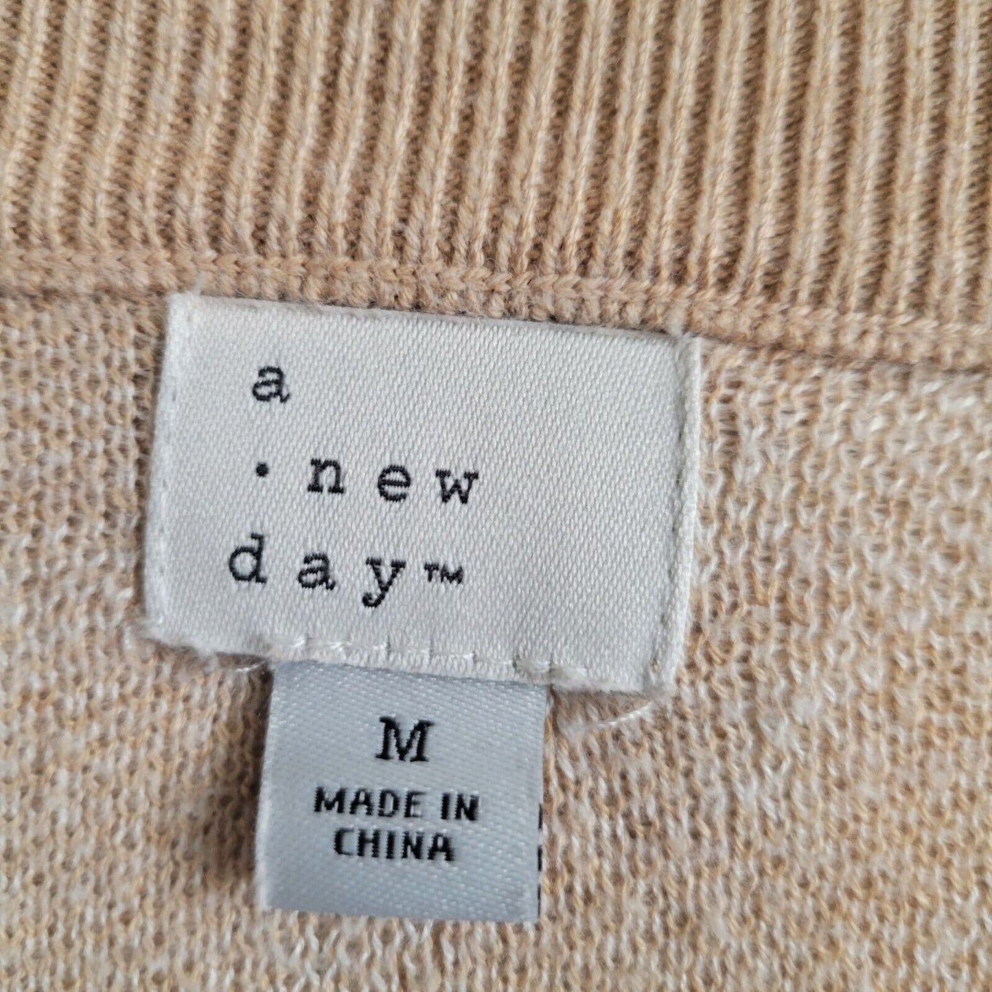 A New Day Womens Sz M Crew Neck Sweater Beige Zebra Animal Print