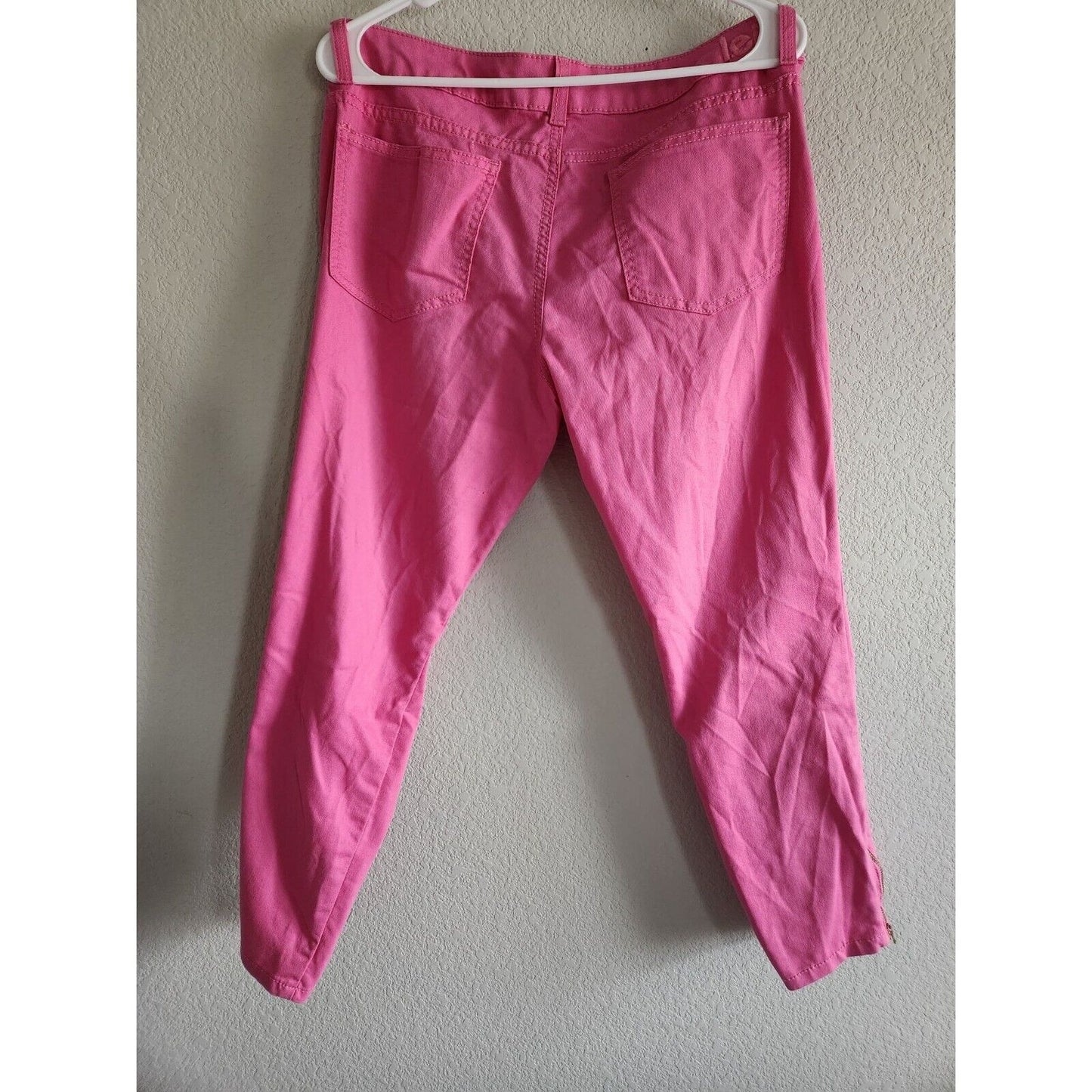LEI Juniors Sz 13 Ashley Low Rise Capri Skinny Leggings Bright Pink Barbie Core
