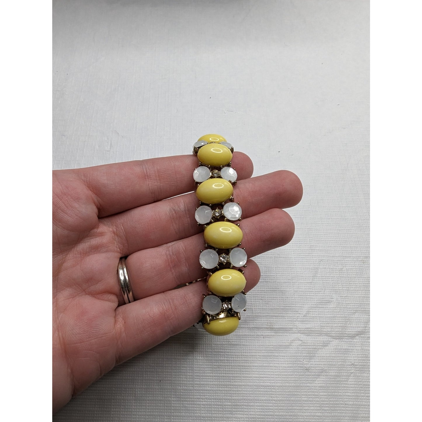 Vintage 1980s Chunky Stone Bracelet Yellow and White