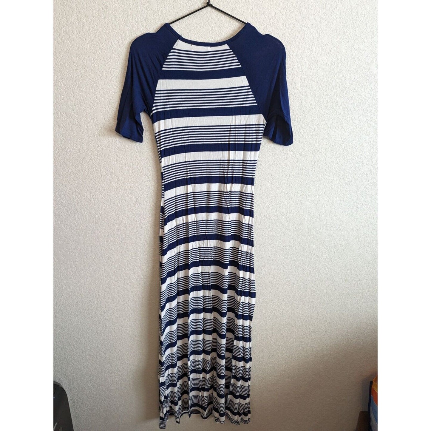 Monteau Womens Sz M Short Sleeve Maxi Dress Blue White Striped Jersey Knit