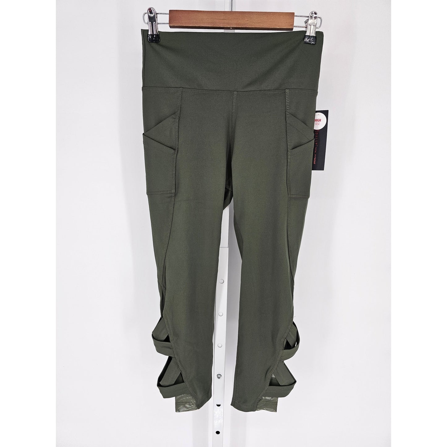 Bally Total Fitness Womens M Cropped Athletic Compression Leggings Olive Green