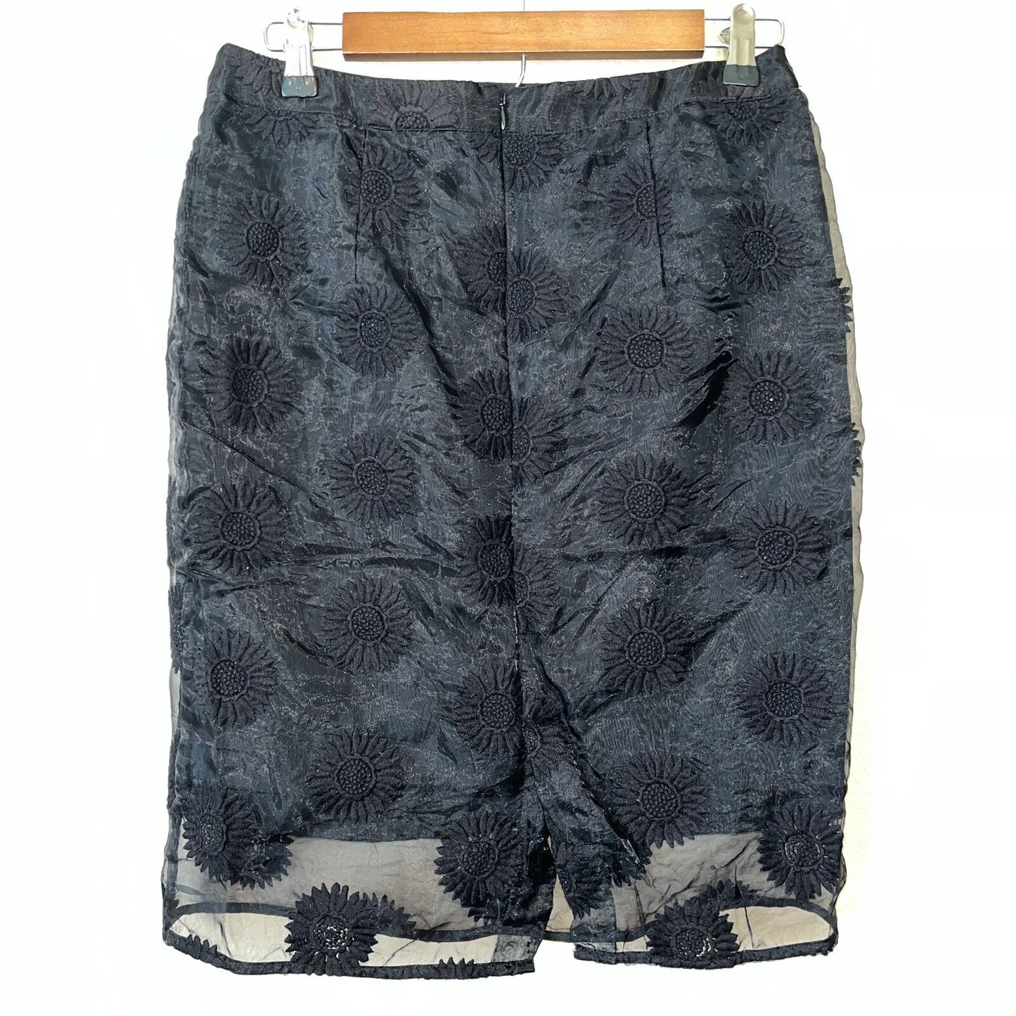 Halogen Womens Sz 8 Black Pencil Skirt Sunflower Flower Applique