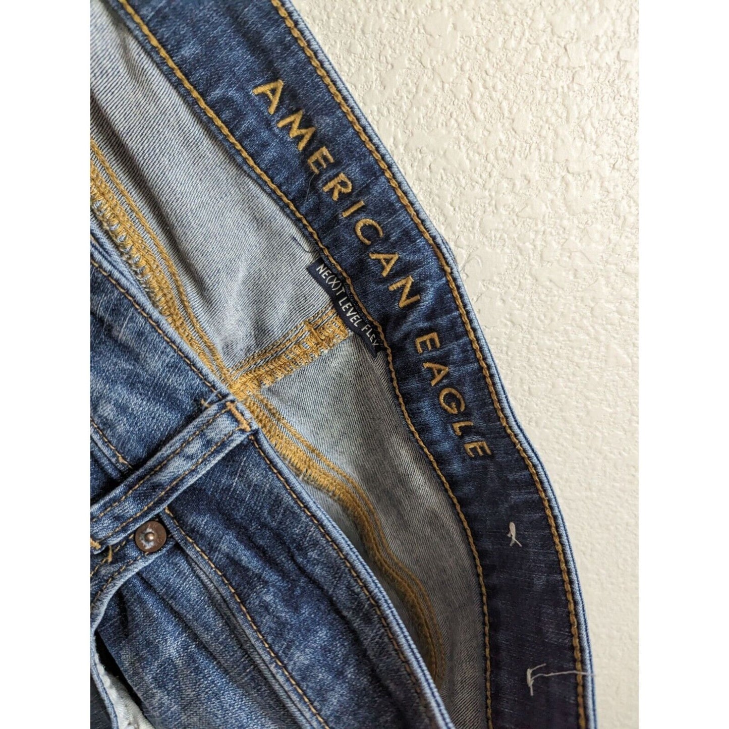 American Eagle Mens Sz 32x34 Slim Straight Leg Blue Jeans Medium Wash