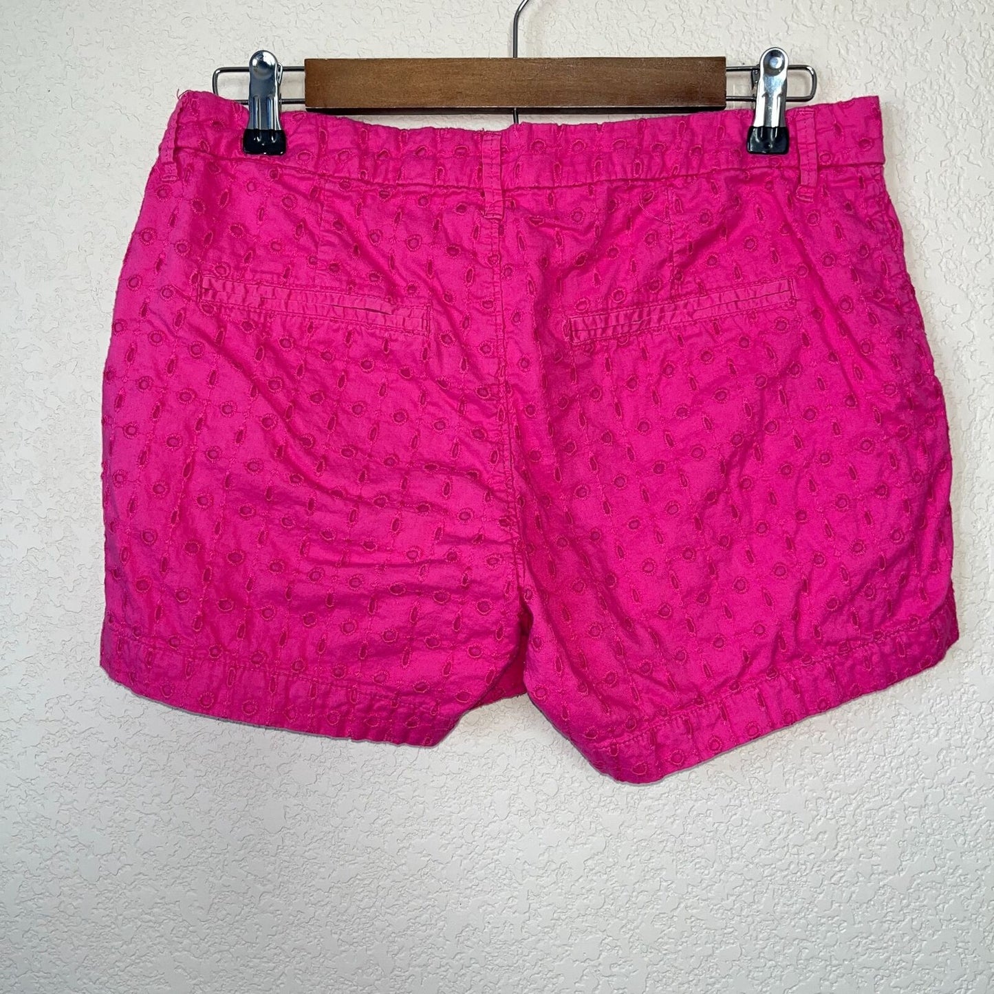 Old Navy Womens Sz 4 Bright Pink Chino Shorts Cotton