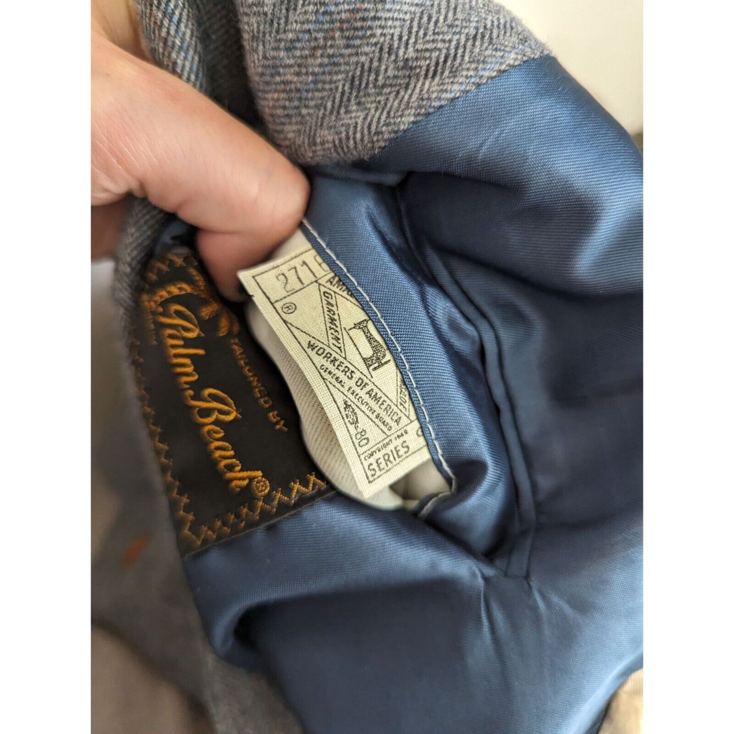 Vintage Palm Beach Mens Sz 42R 2 Piece Suit 2 Button Coat and Pants Gray 1970s