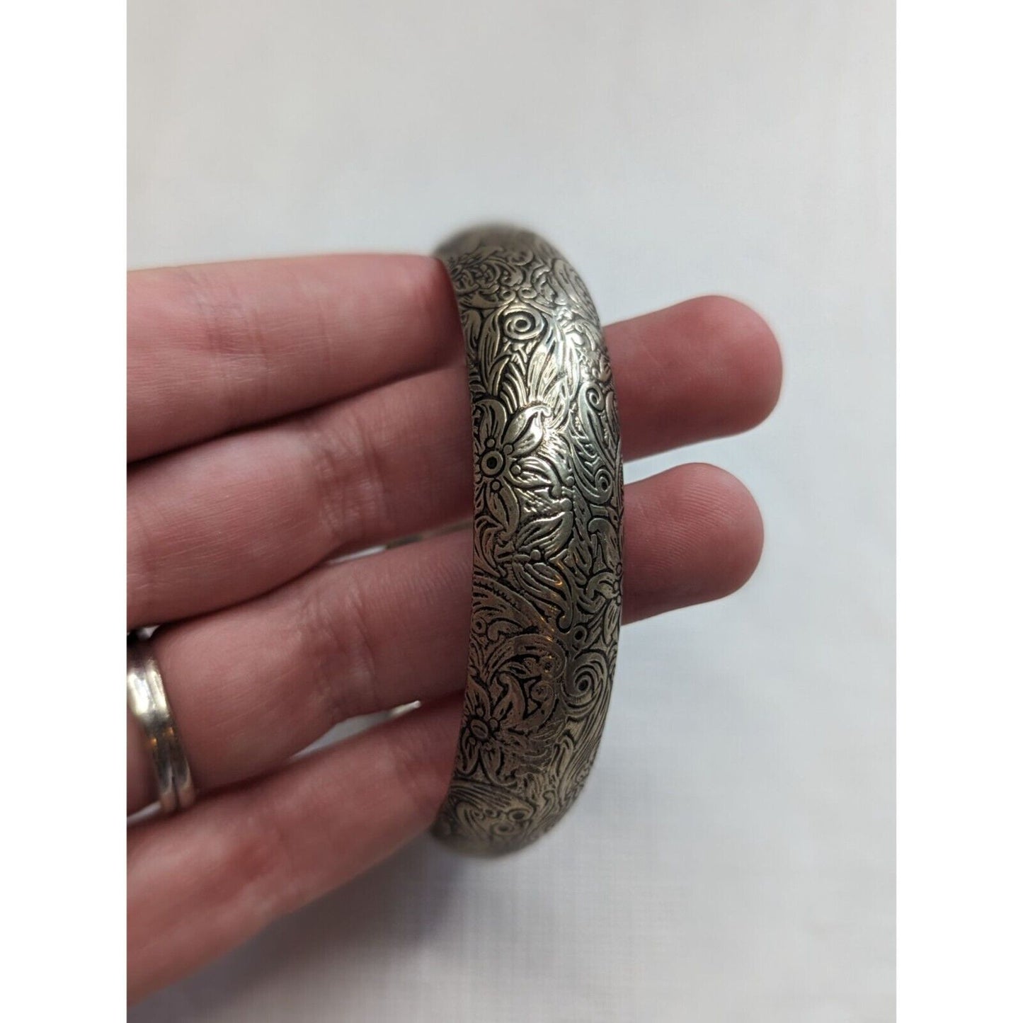 Vintage Estate Find Stamped Silver Tone Wide Bangle Bracelet Floral