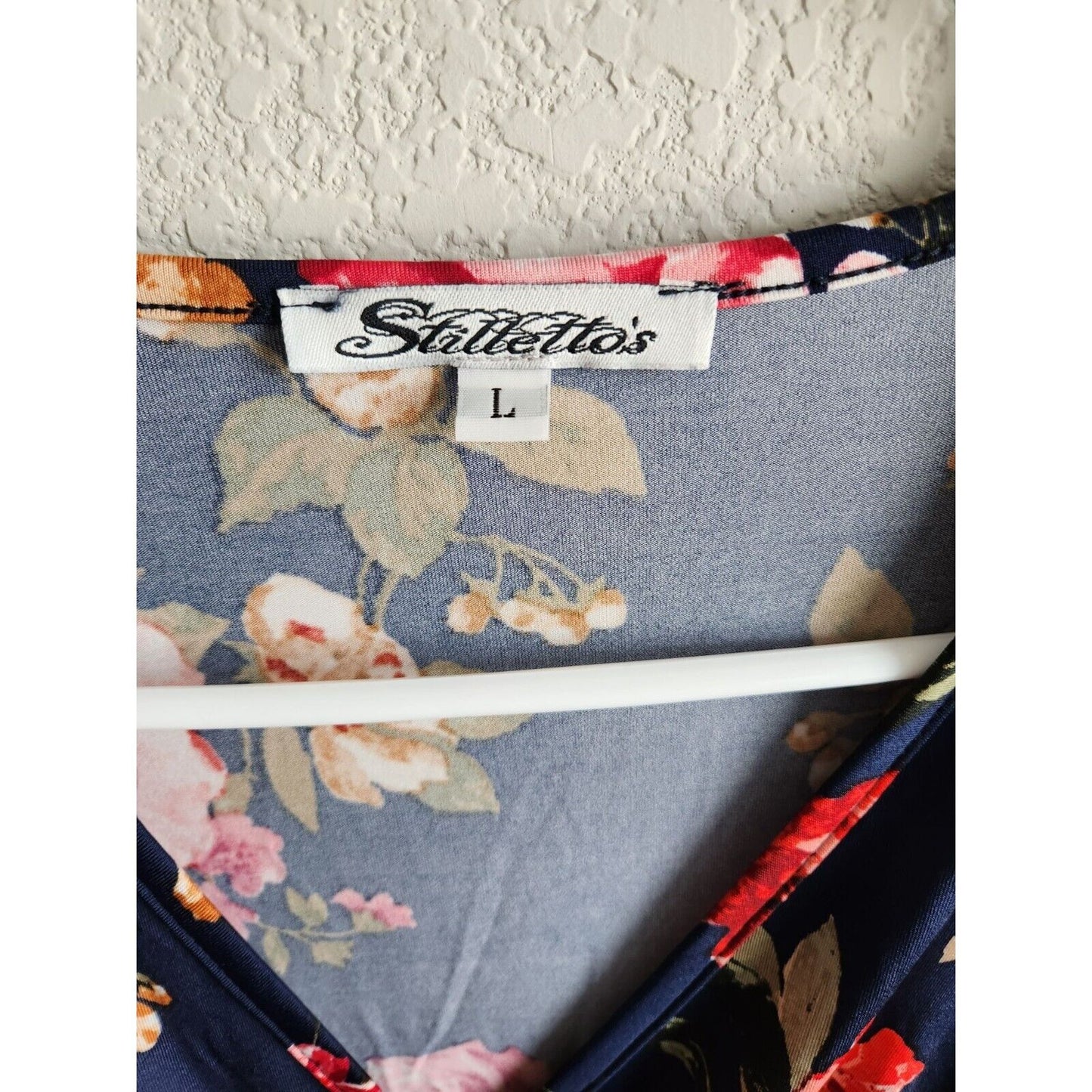 Stillettos Womens Sz L Short Sleeve Maxi Dress w/ Slit Blur Pink Floral