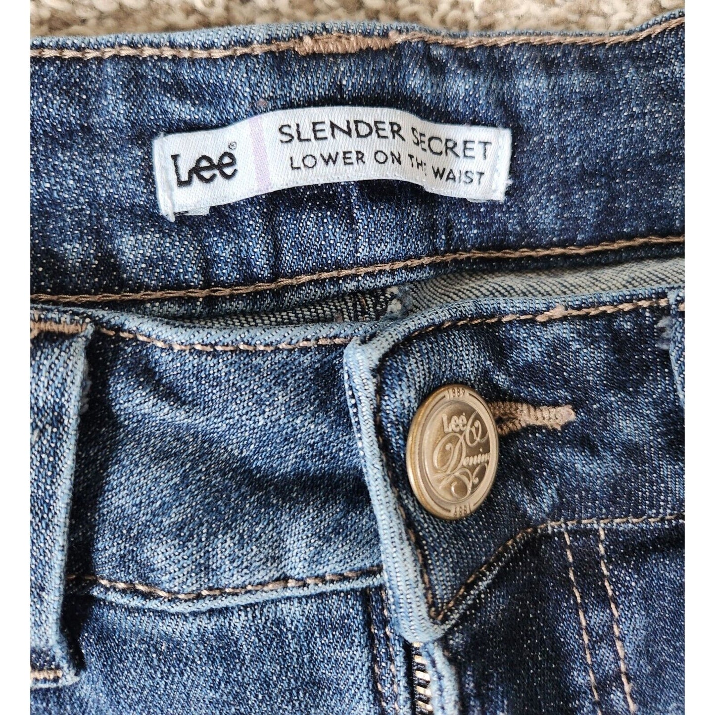 Lee Womens Slender Secret Lower on the Waist Blue Jeans Capri Crop Size 10