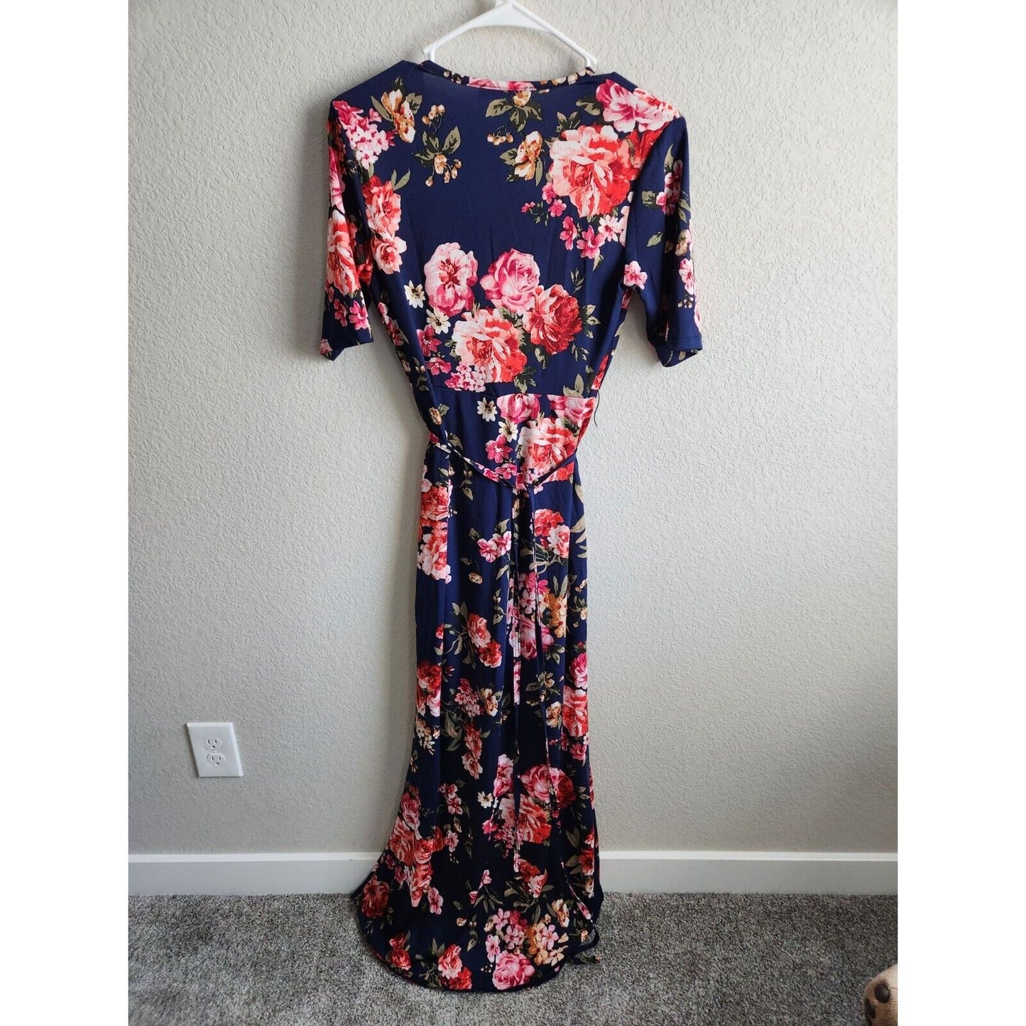 Stillettos Womens Sz L Short Sleeve Maxi Dress w/ Slit Blur Pink Floral