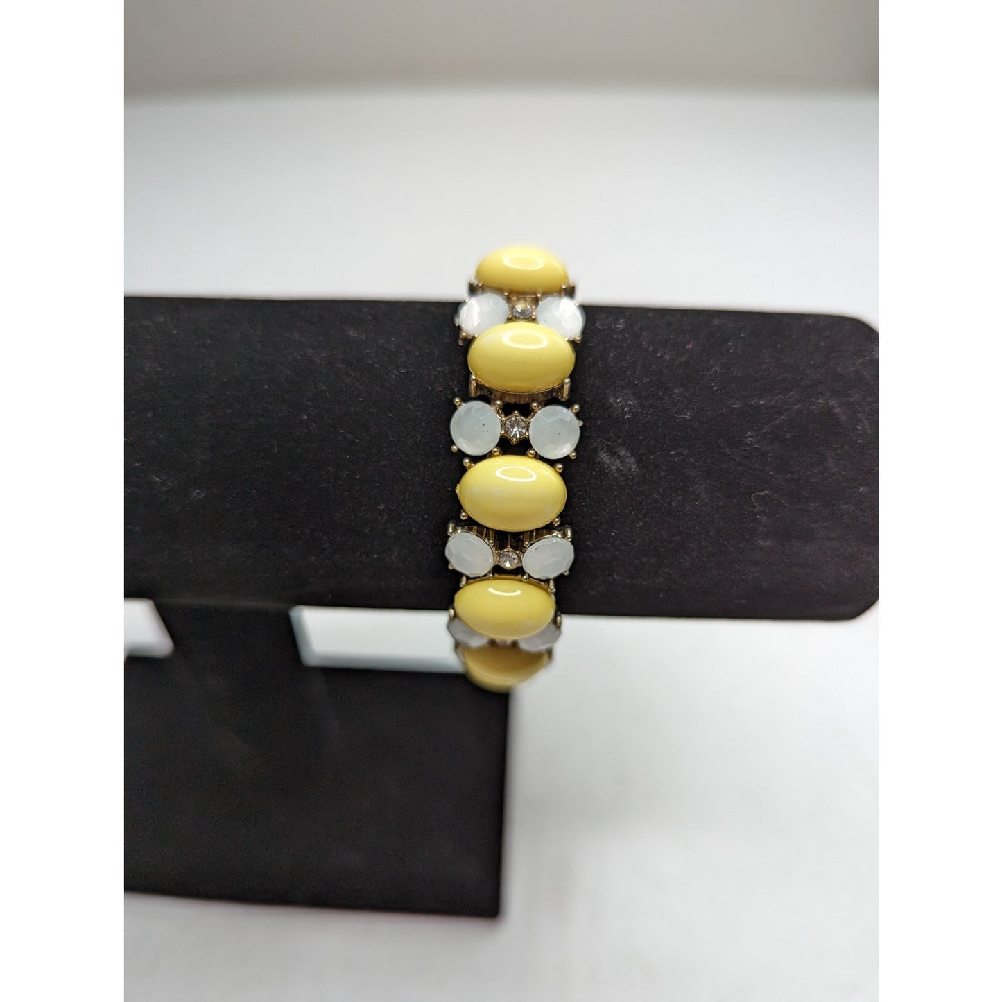 Vintage 1980s Chunky Stone Bracelet Yellow and White
