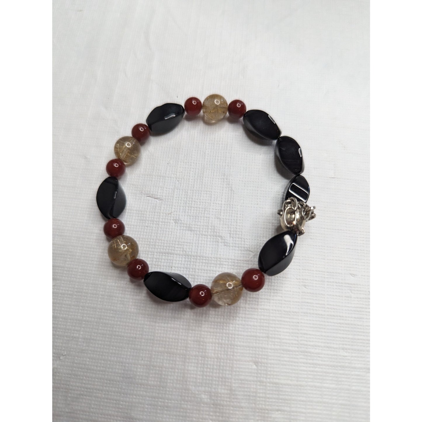 Vintage 1990s Magnetic Glass Beaded Single Strand Bracelet Black Red