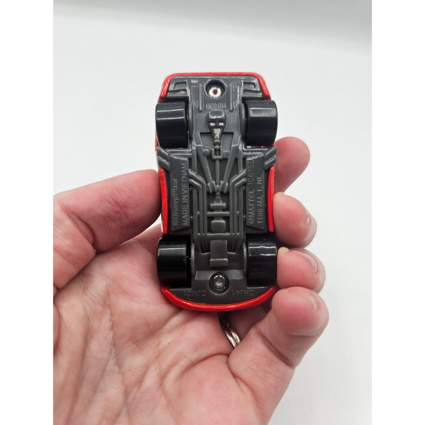 Disney Cars Classic Die Cast Red Lightning McQueen Race Car