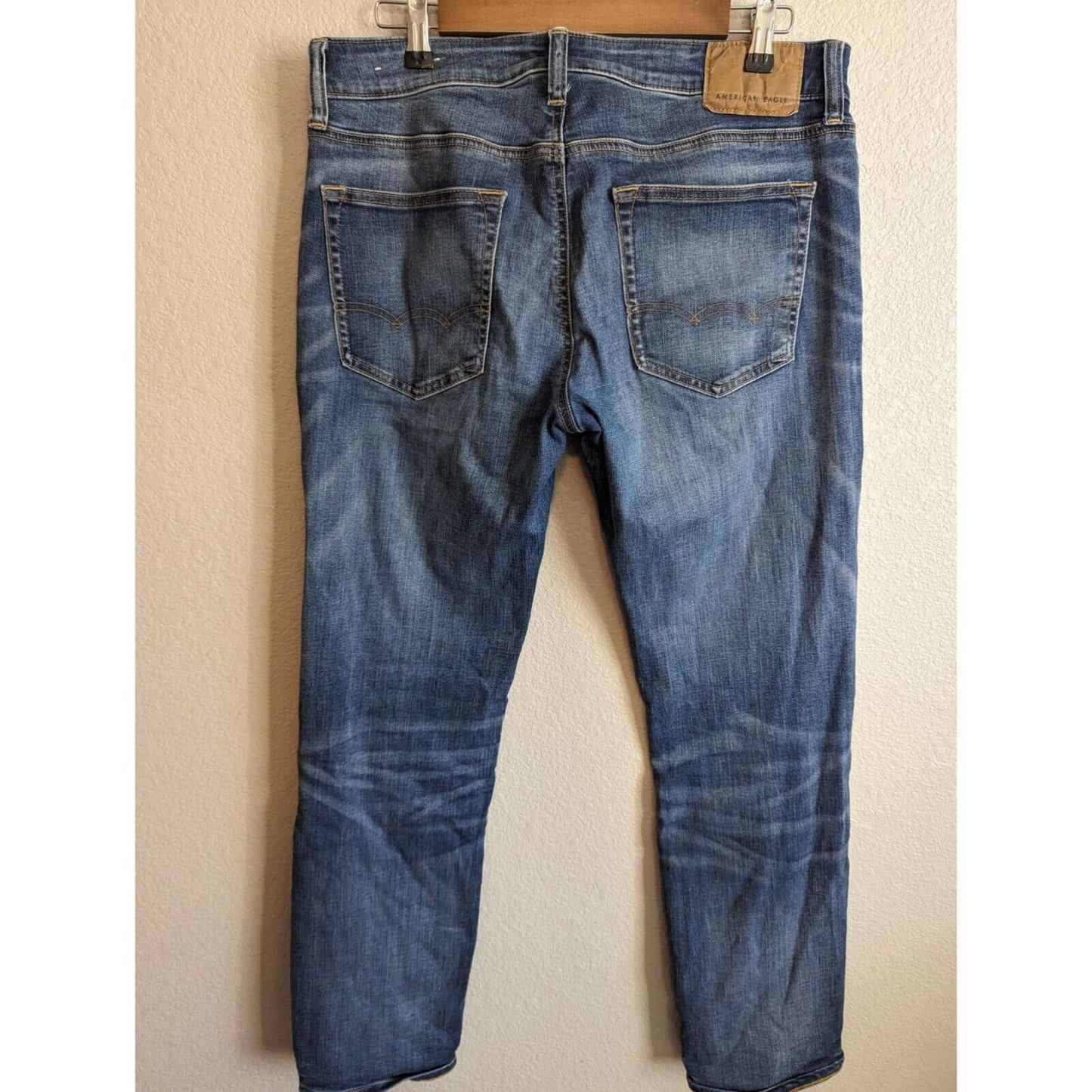 American Eagle Mens Sz 32x34 Slim Straight Leg Blue Jeans Medium Wash