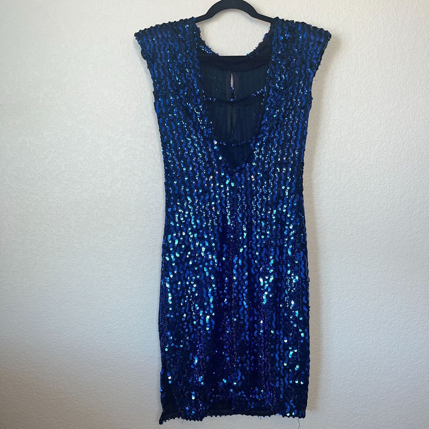 Vintage 1980s Womens Sz M Blue Full Sequin Knee Length Dress Low Back