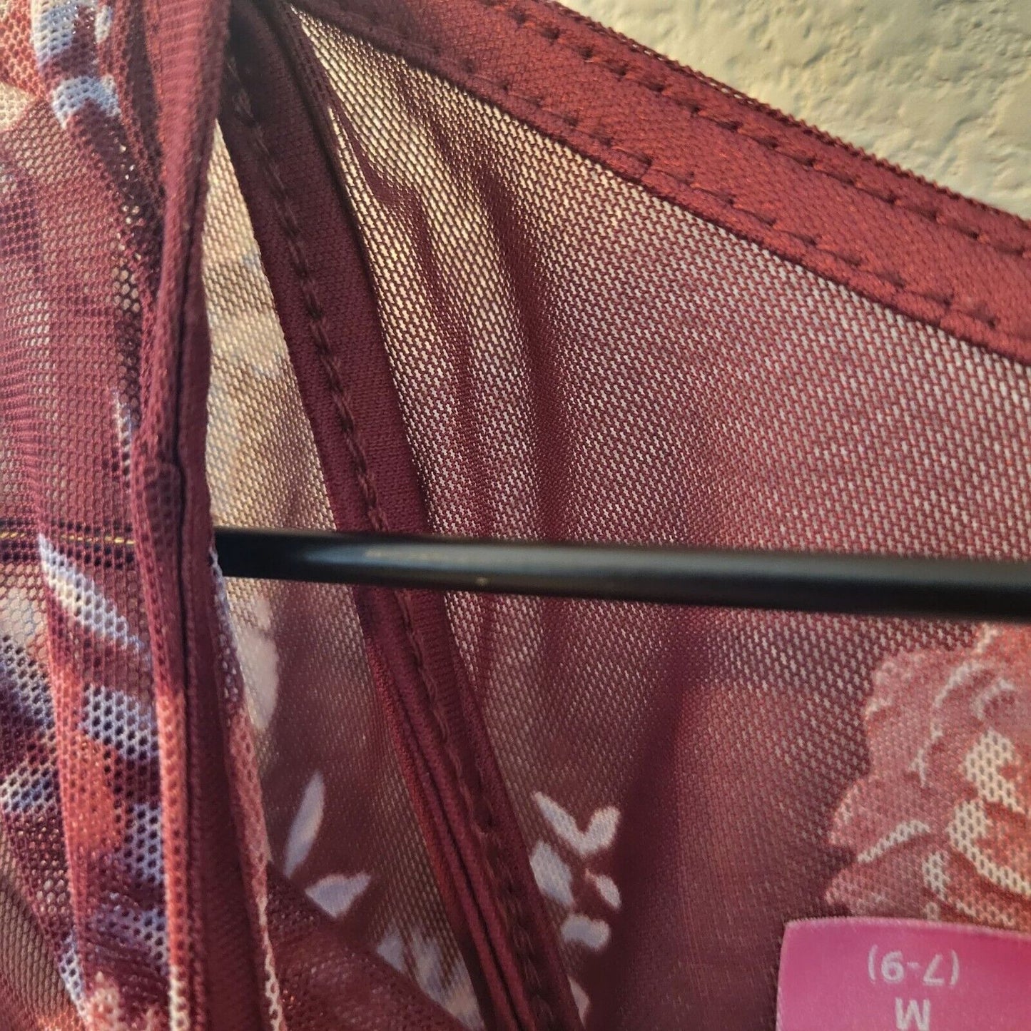 No Boundaries Juniors Sz M Short Sleeve Blouse Dark Red Floral Mesh