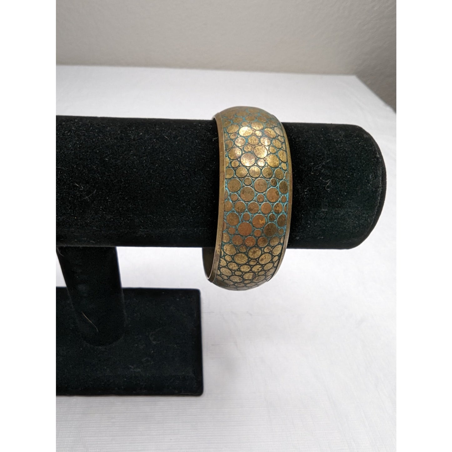 Vintage 1970s Womens Metal Bangle Bracelet Gold Dot Print Mod