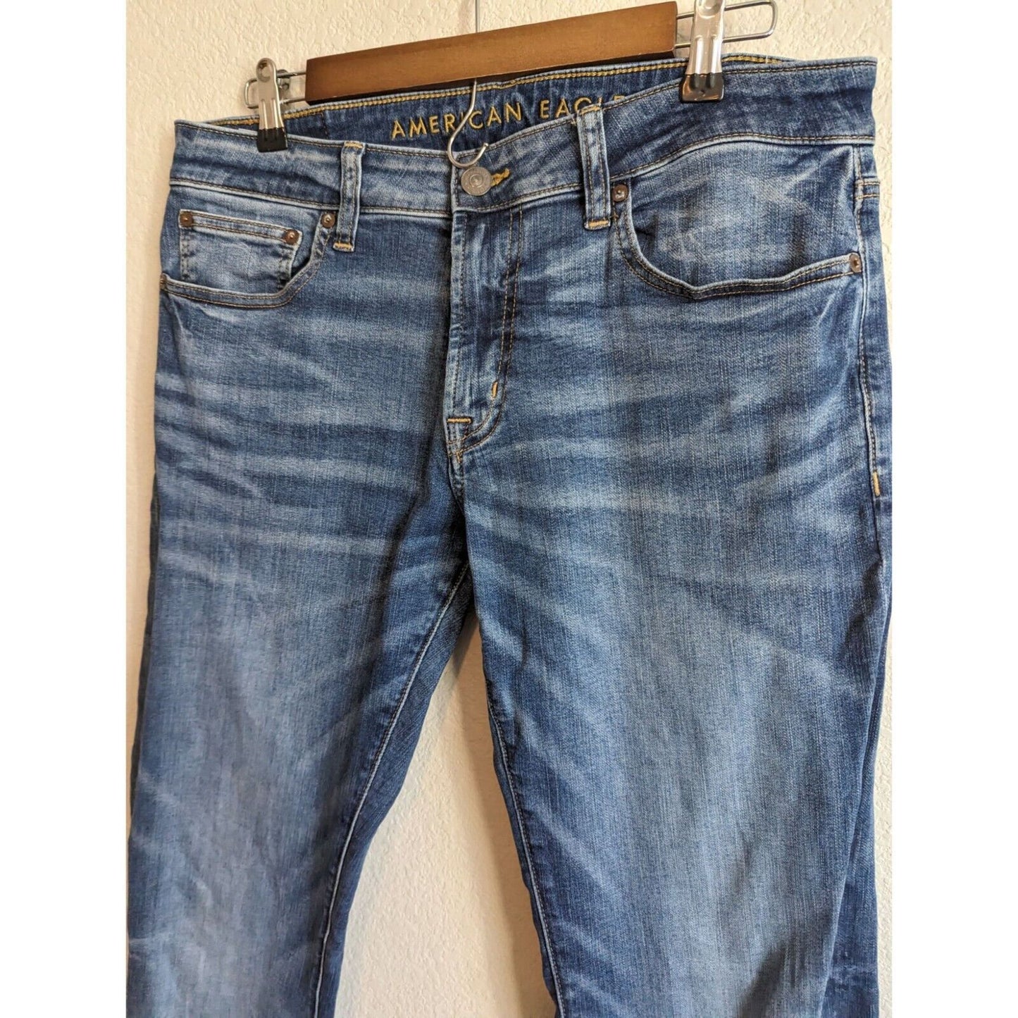 American Eagle Mens Sz 32x34 Slim Straight Leg Blue Jeans Medium Wash