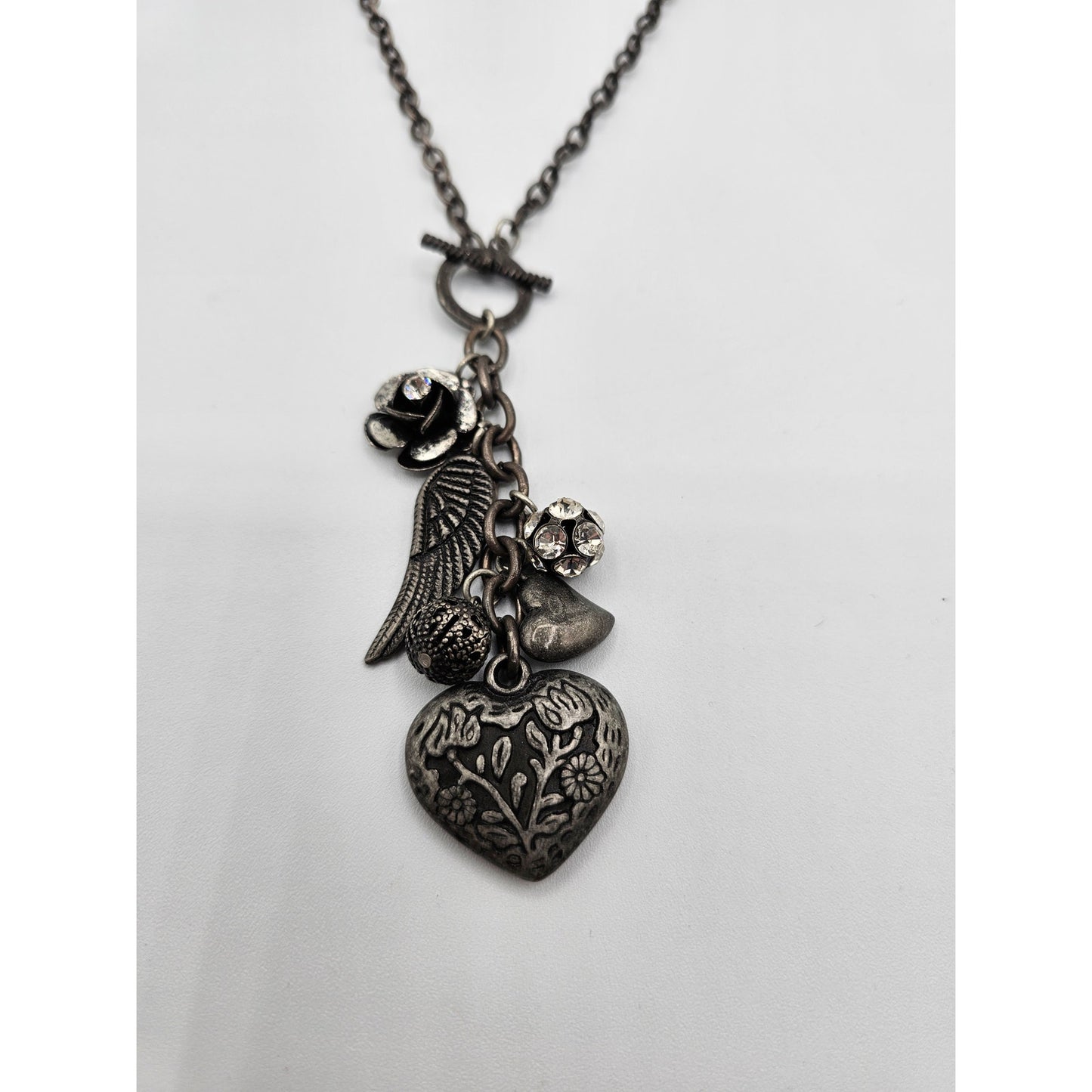 Vintage Y2K Silver Tone Toggle Charm Necklace Feather Heart Rose Rhinestone