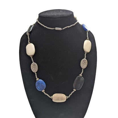Vintage 1990s Womens Chunky Beaded Necklace Blue and Ivory Stones