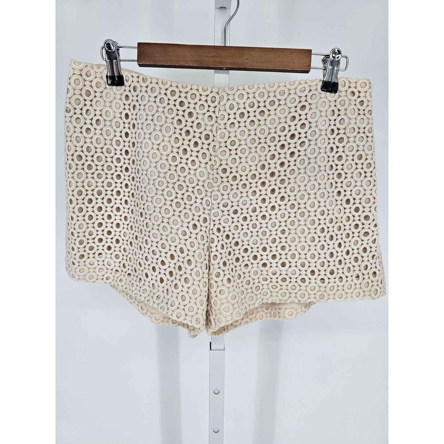 Banana Republic Womens Sz 10 Eyelet Chino Dress Shorts Beige