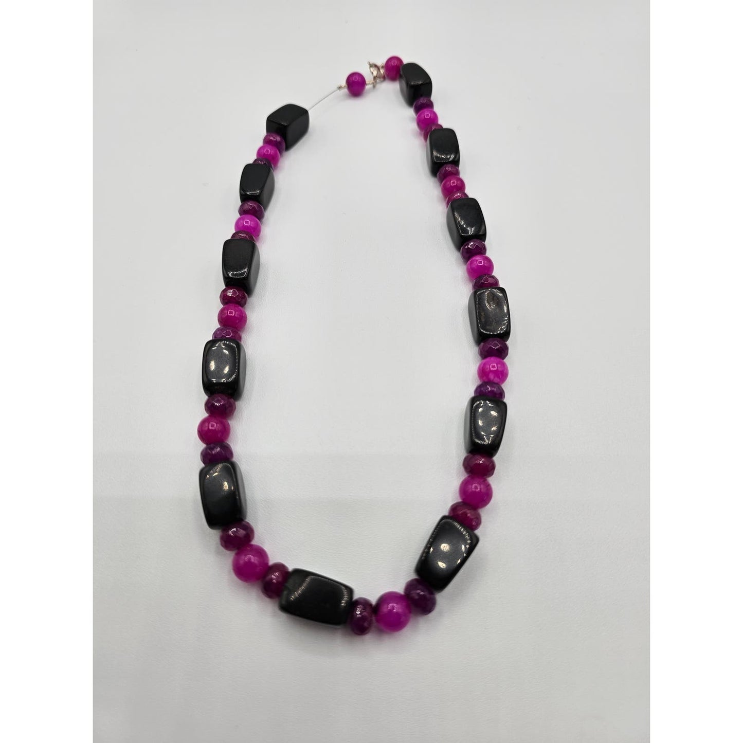 Vintage Single Strand Glass Beaded Necklace Purple Pink